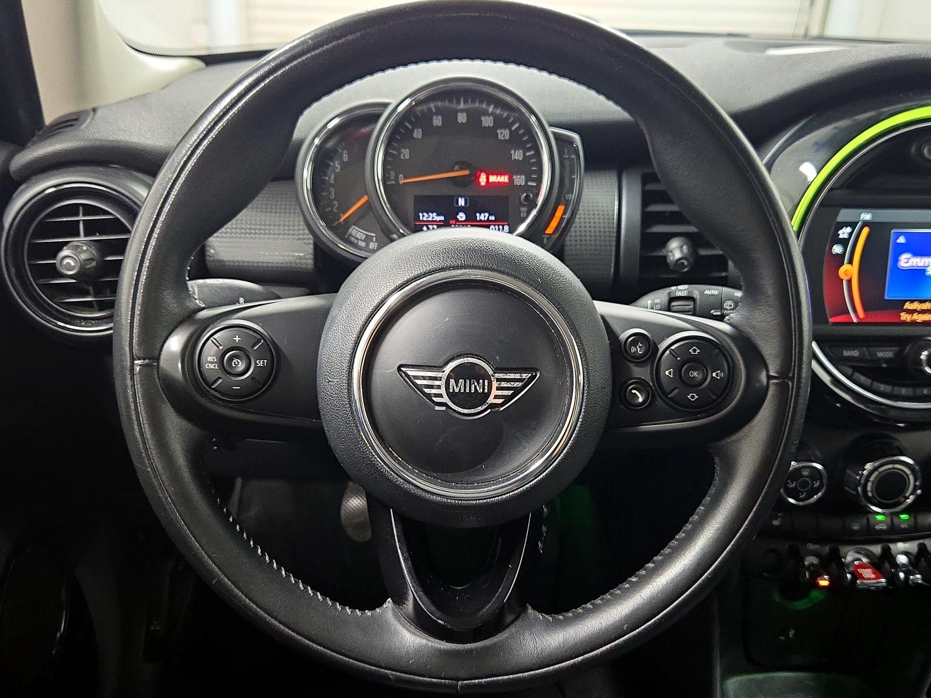 Thumbnail: 2019 MINI Cooper Hardtop - 10