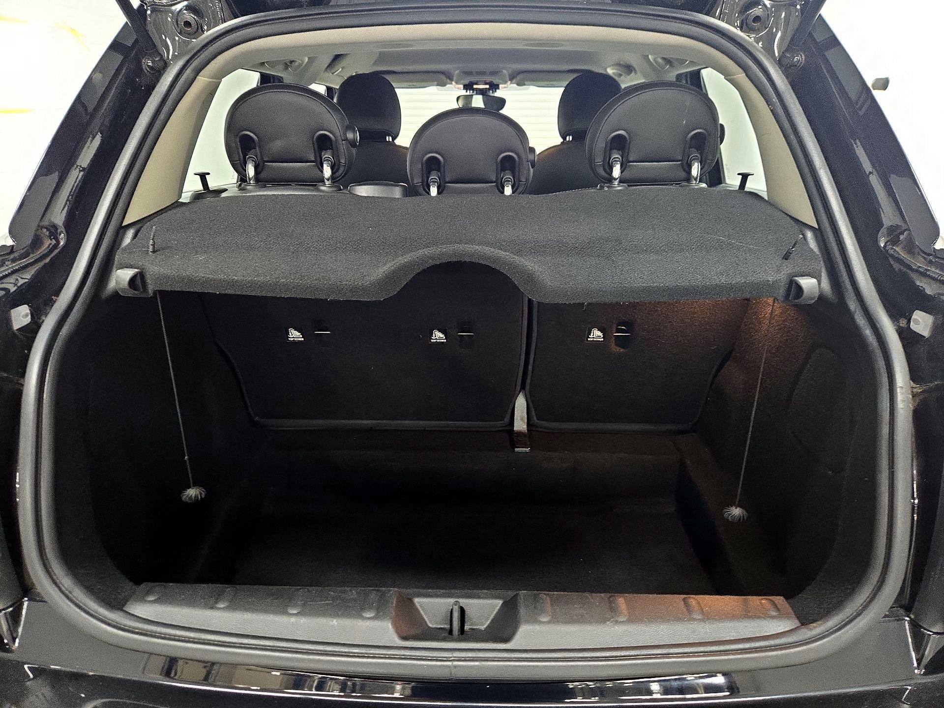Thumbnail: 2019 MINI Cooper Hardtop - 20