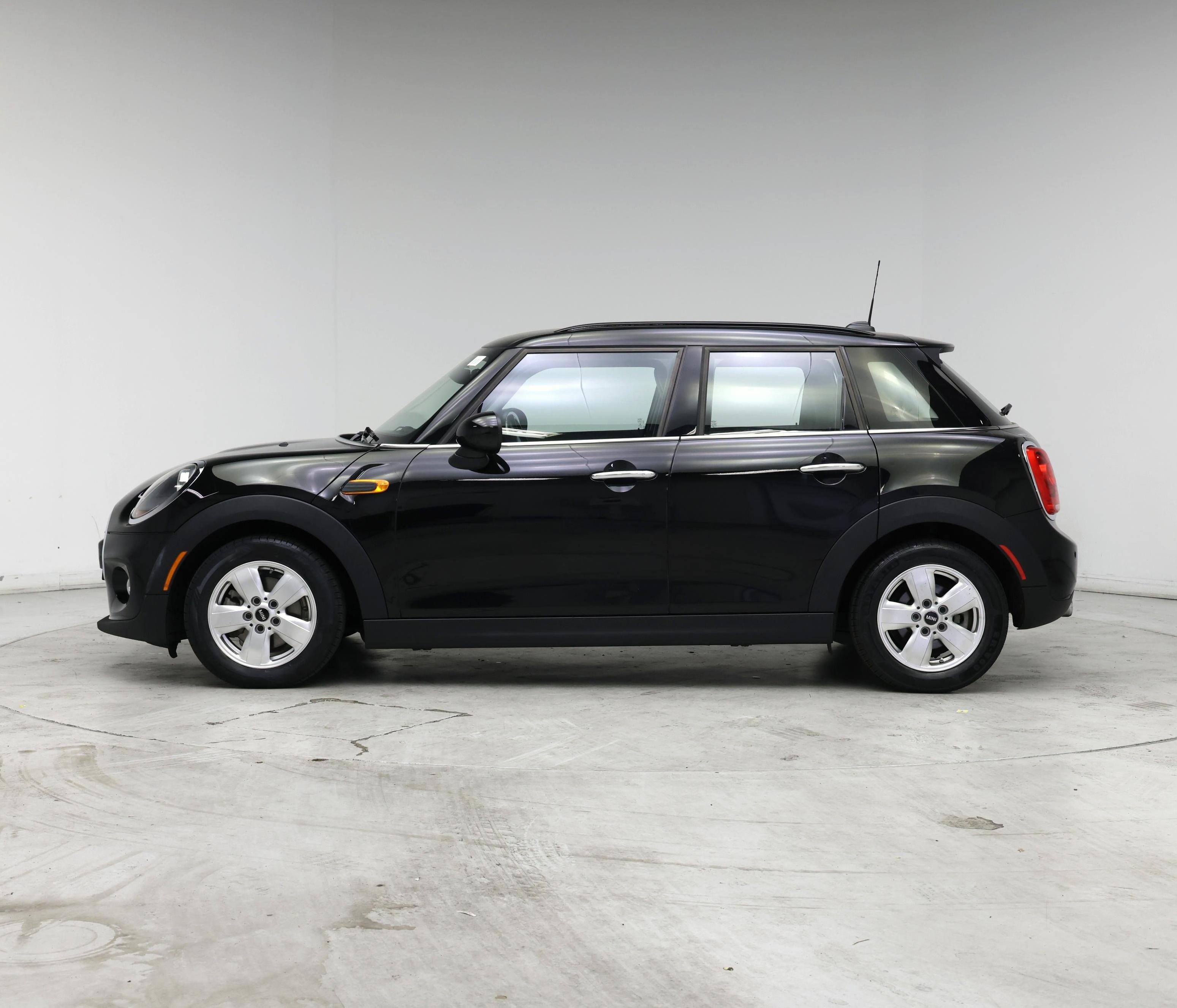 Thumbnail: 2019 MINI Cooper Hardtop - 3