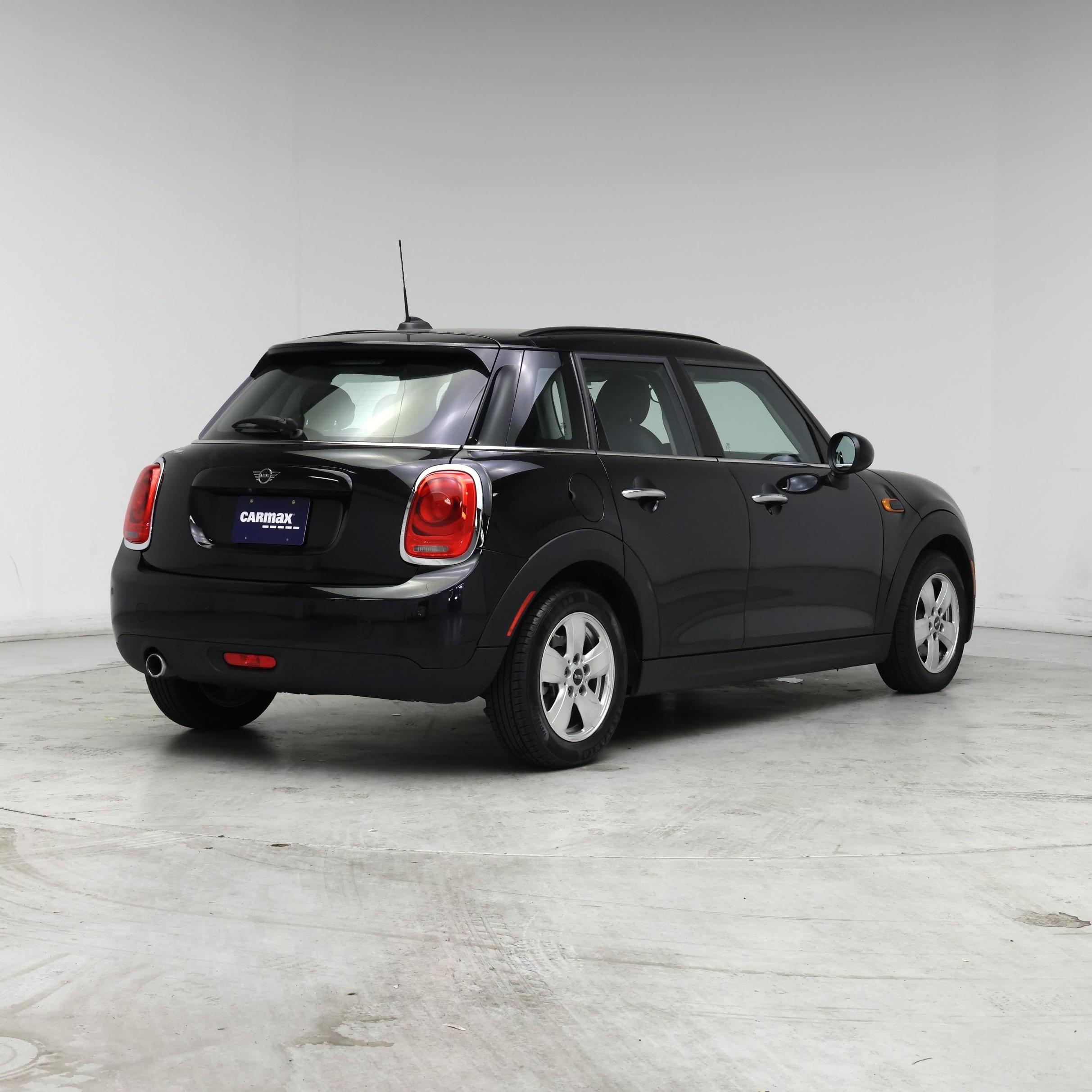 Thumbnail: 2019 MINI Cooper Hardtop - 8
