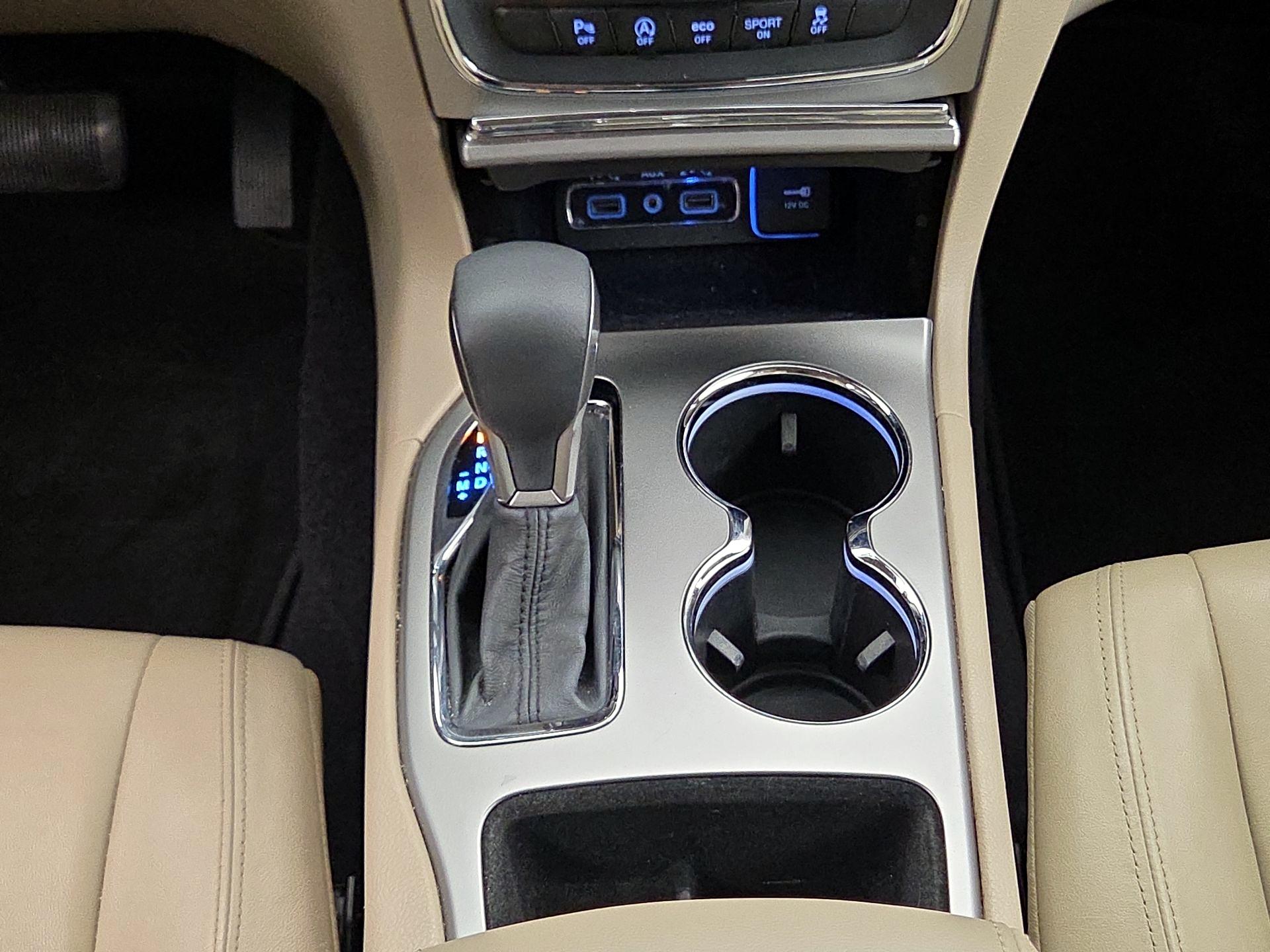 Thumbnail: 2018 Jeep Grand Cherokee - 17