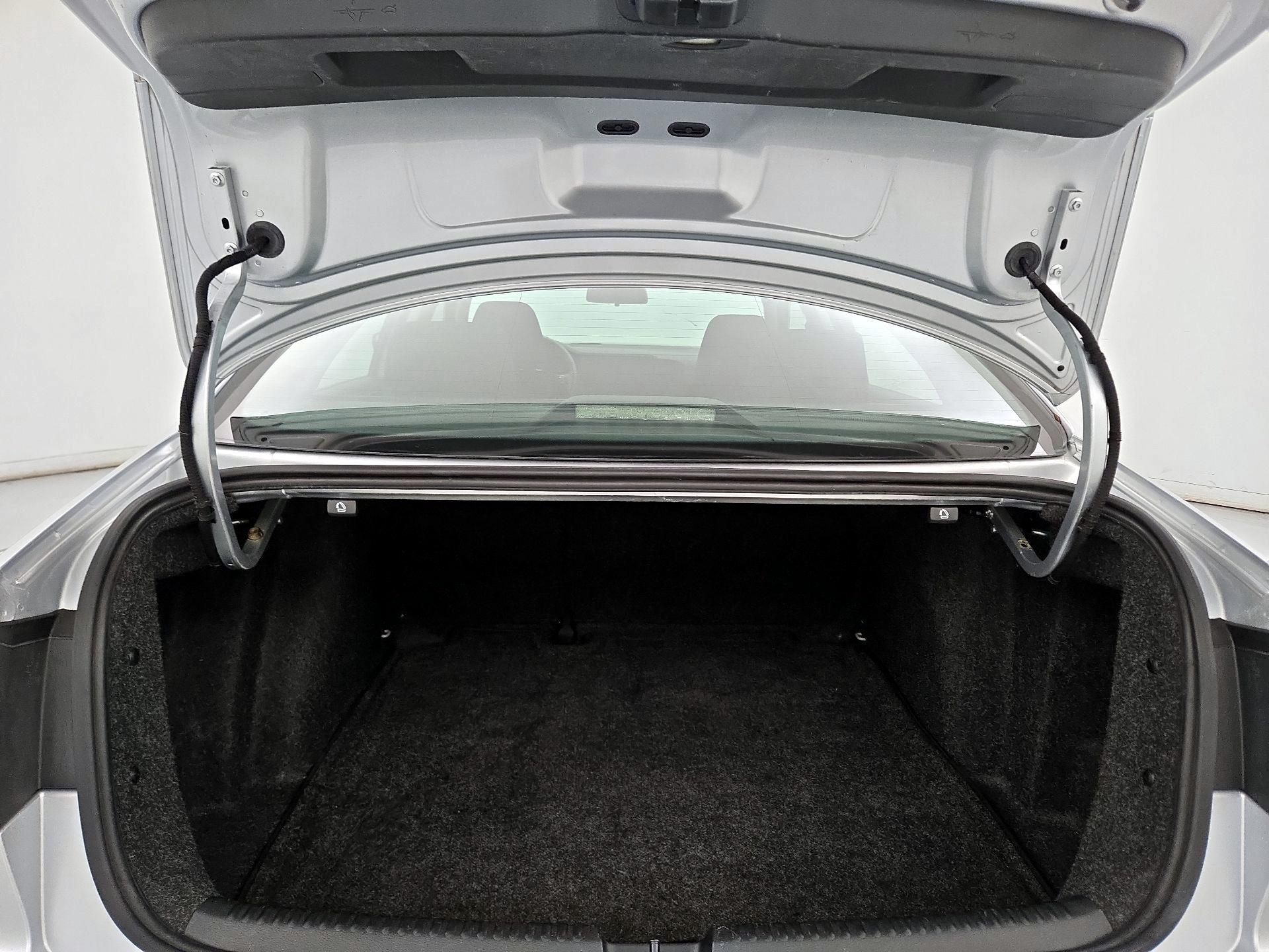 Thumbnail: 2015 Volkswagen Jetta - 20