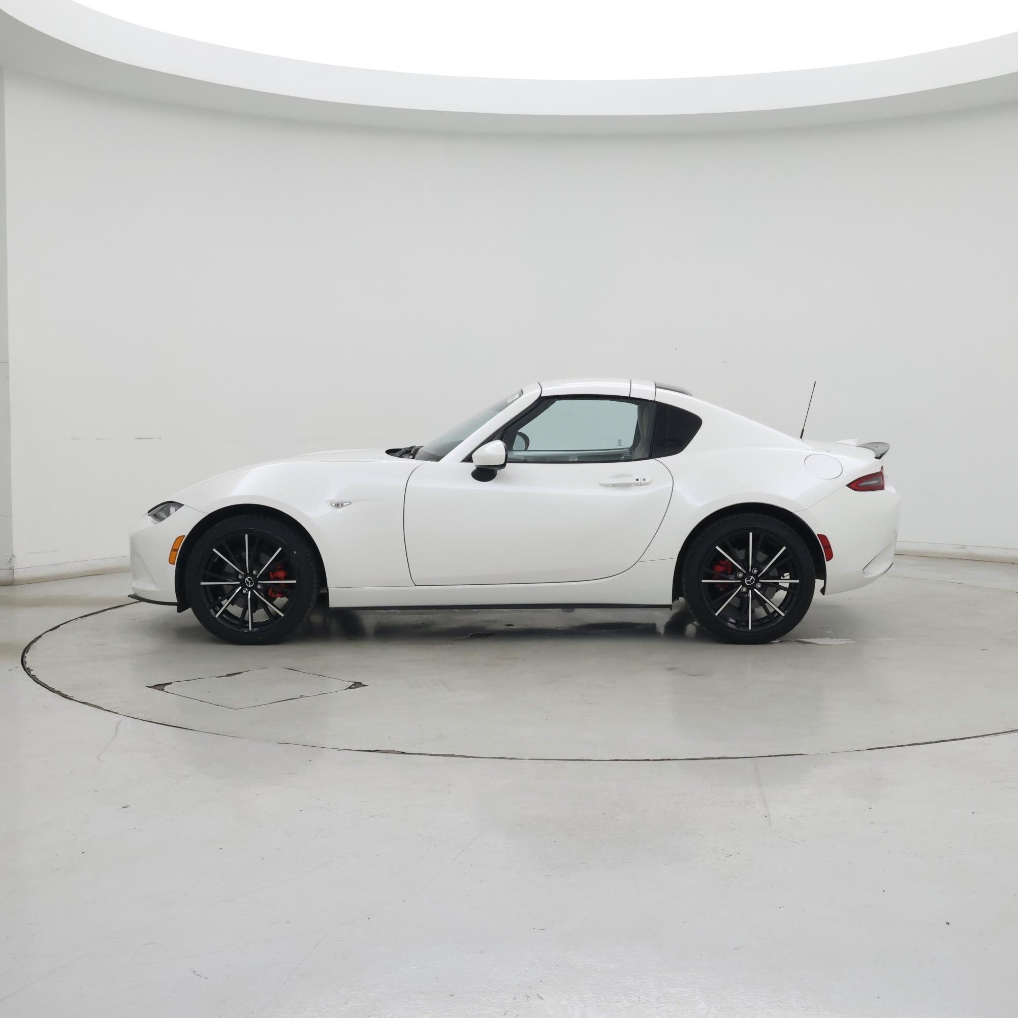 Thumbnail: 2024 Mazda MX-5 Miata - 3