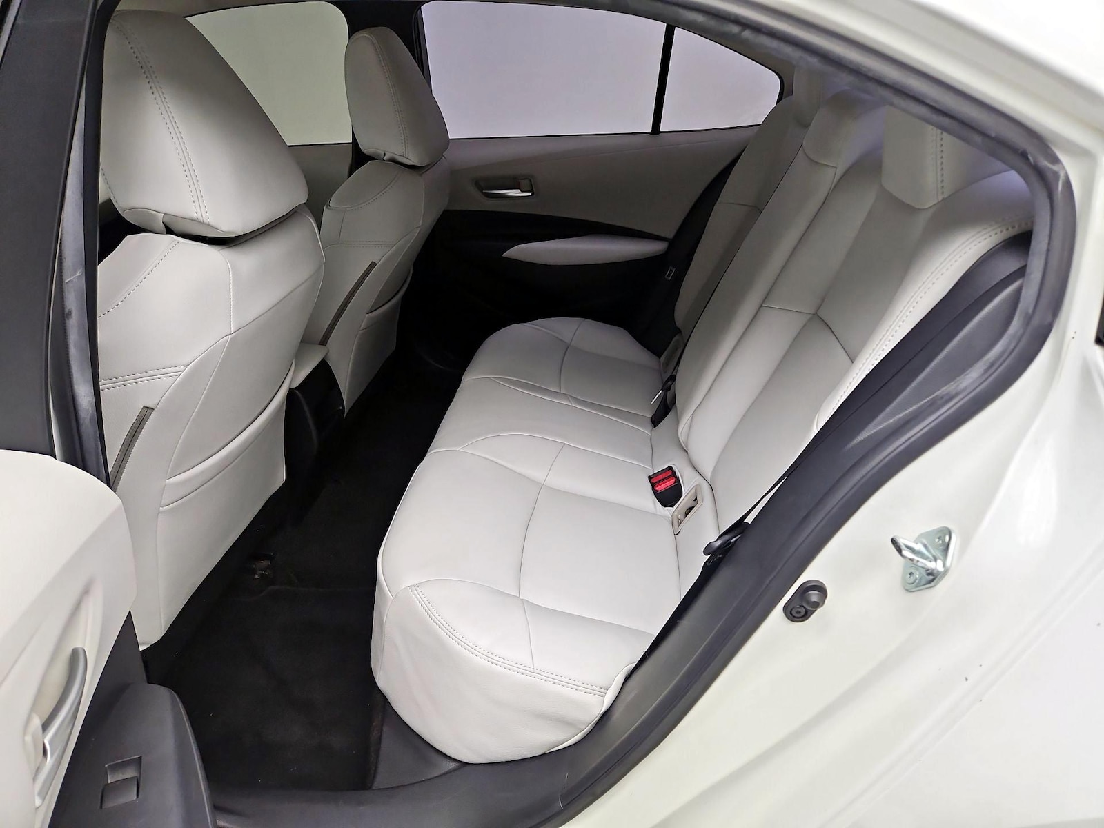 2020 Toyota Corolla L - Photo 19