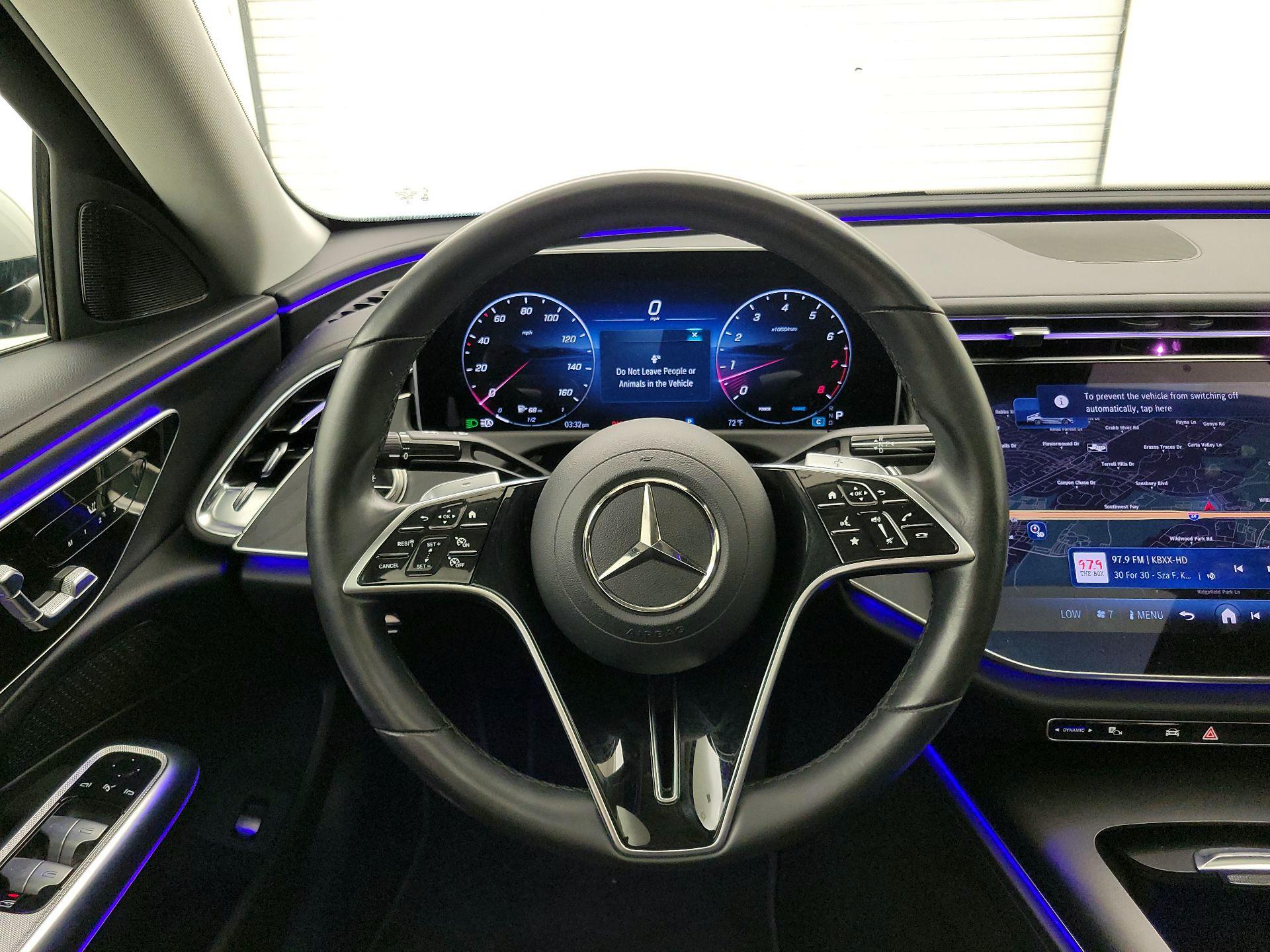 Thumbnail: 2025 Mercedes-Benz E-Class - 10