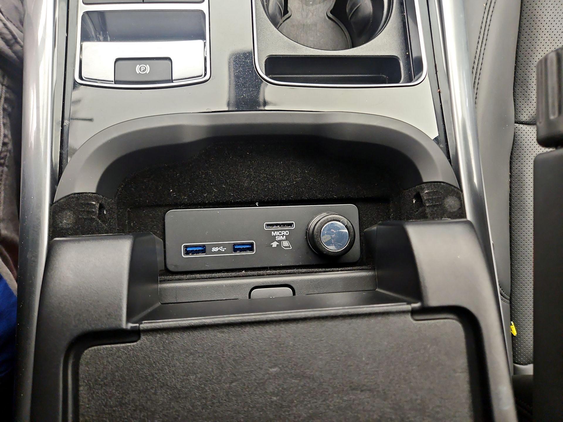 Thumbnail: 2022 Land Rover Range Rover Sport - 18