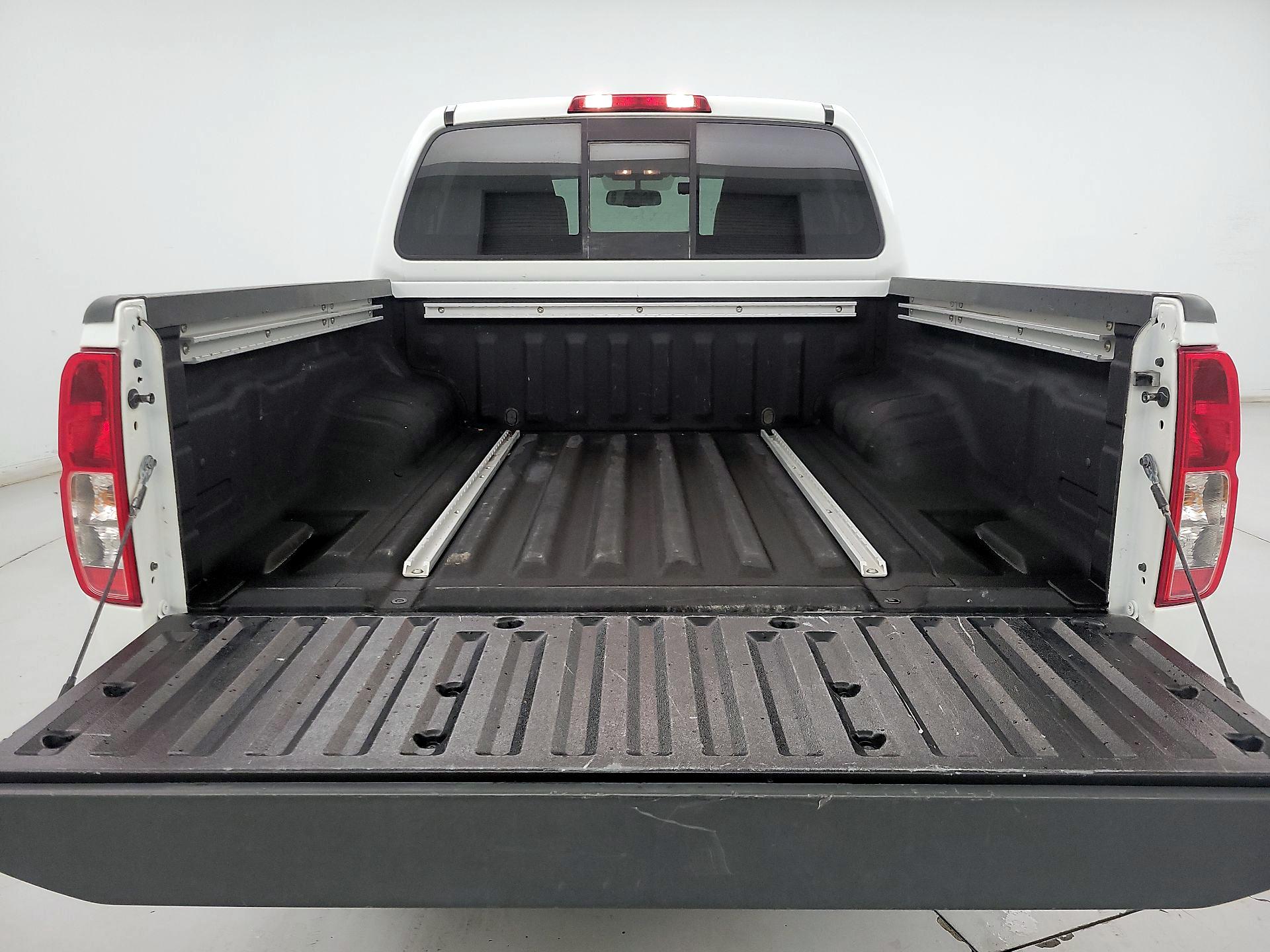 Thumbnail: 2021 Nissan Frontier - 20