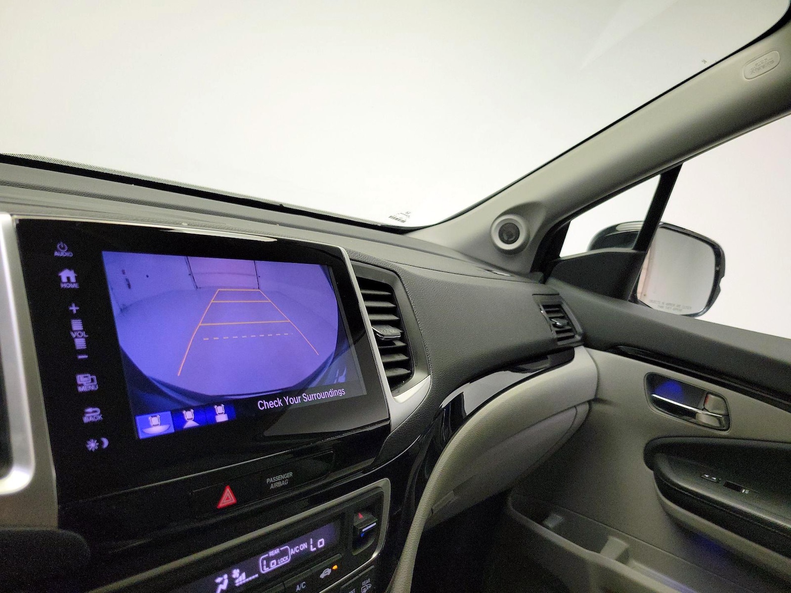 2017 Honda Pilot Touring - Photo 16
