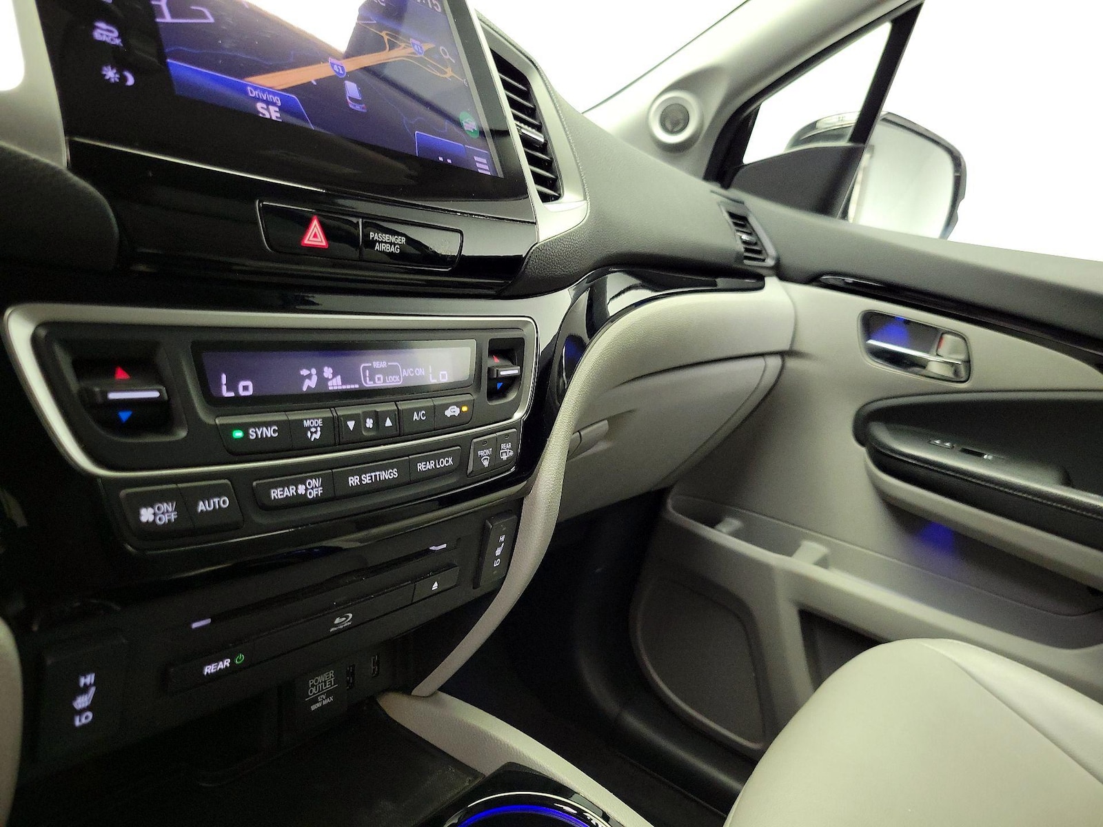 2017 Honda Pilot Touring - Photo 18