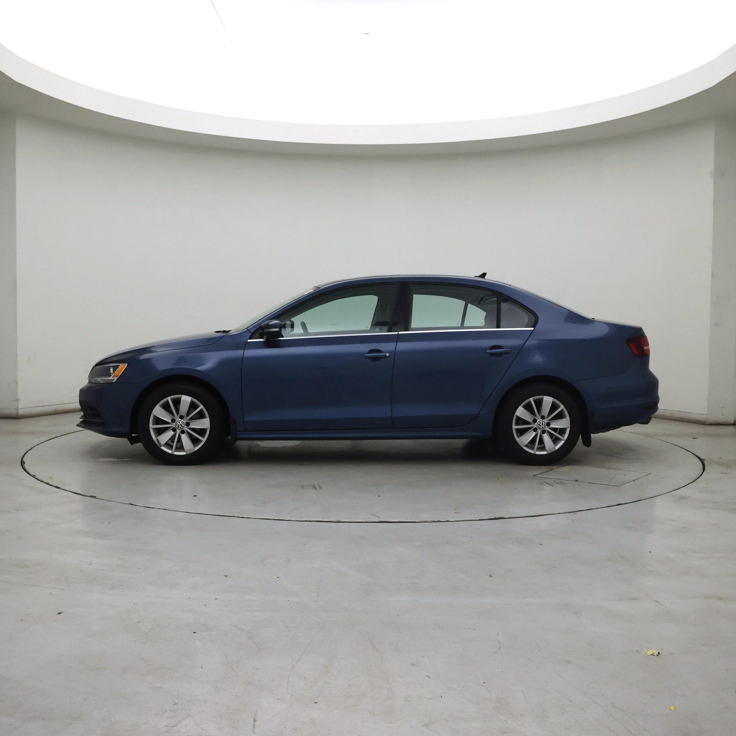 Thumbnail: 2016 Volkswagen Jetta - 3