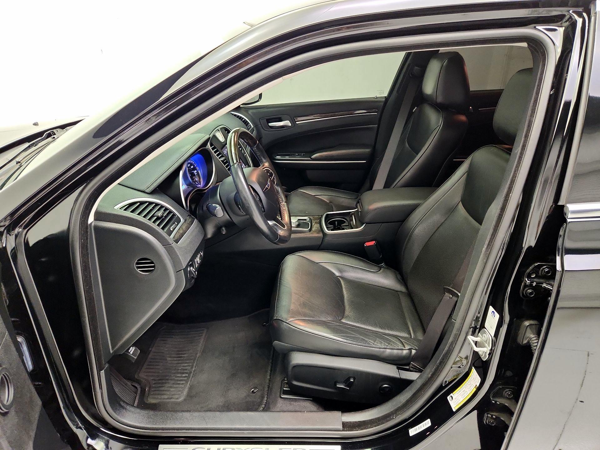 Thumbnail: 2018 Chrysler 300 - 11