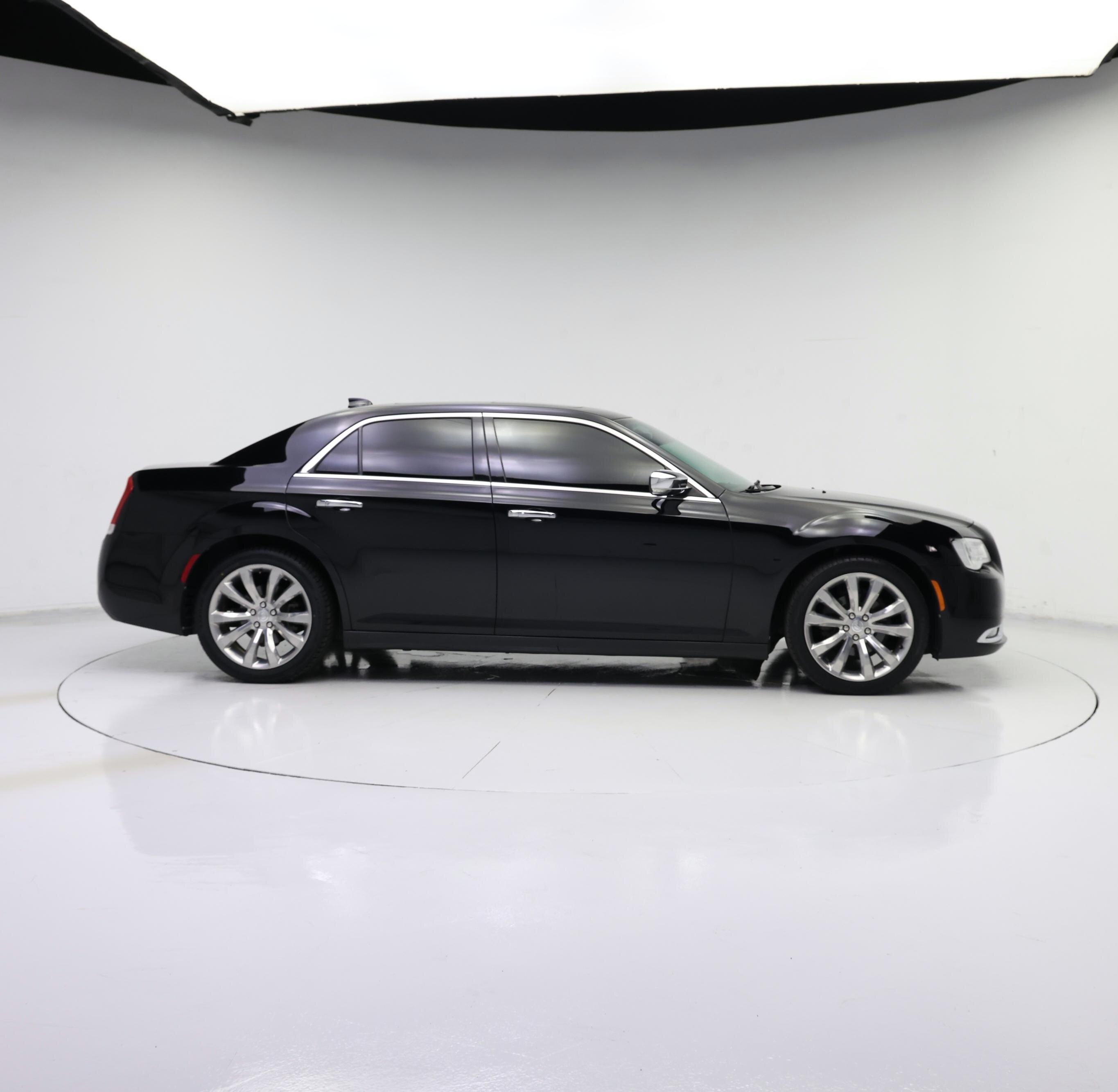 Thumbnail: 2018 Chrysler 300 - 7