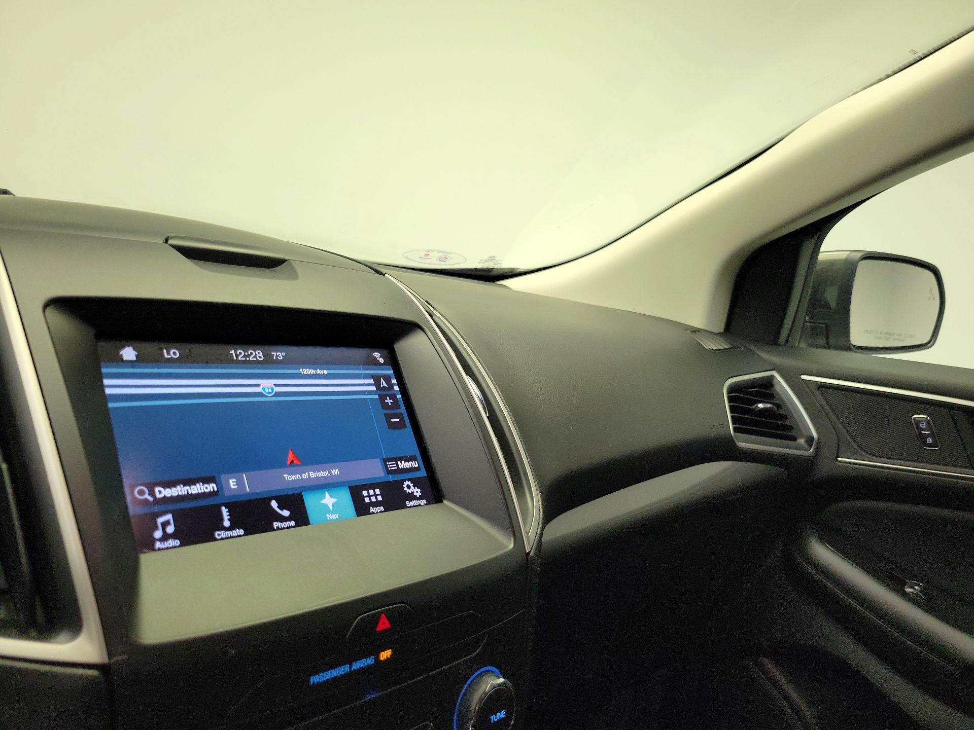 Thumbnail: 2016 Ford Edge - 14