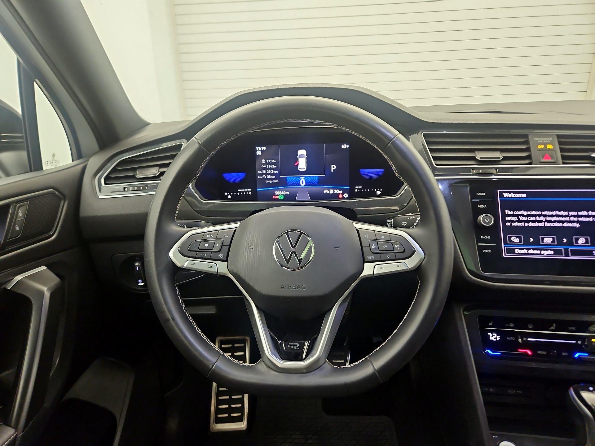 Thumbnail: 2023 Volkswagen Tiguan - 10
