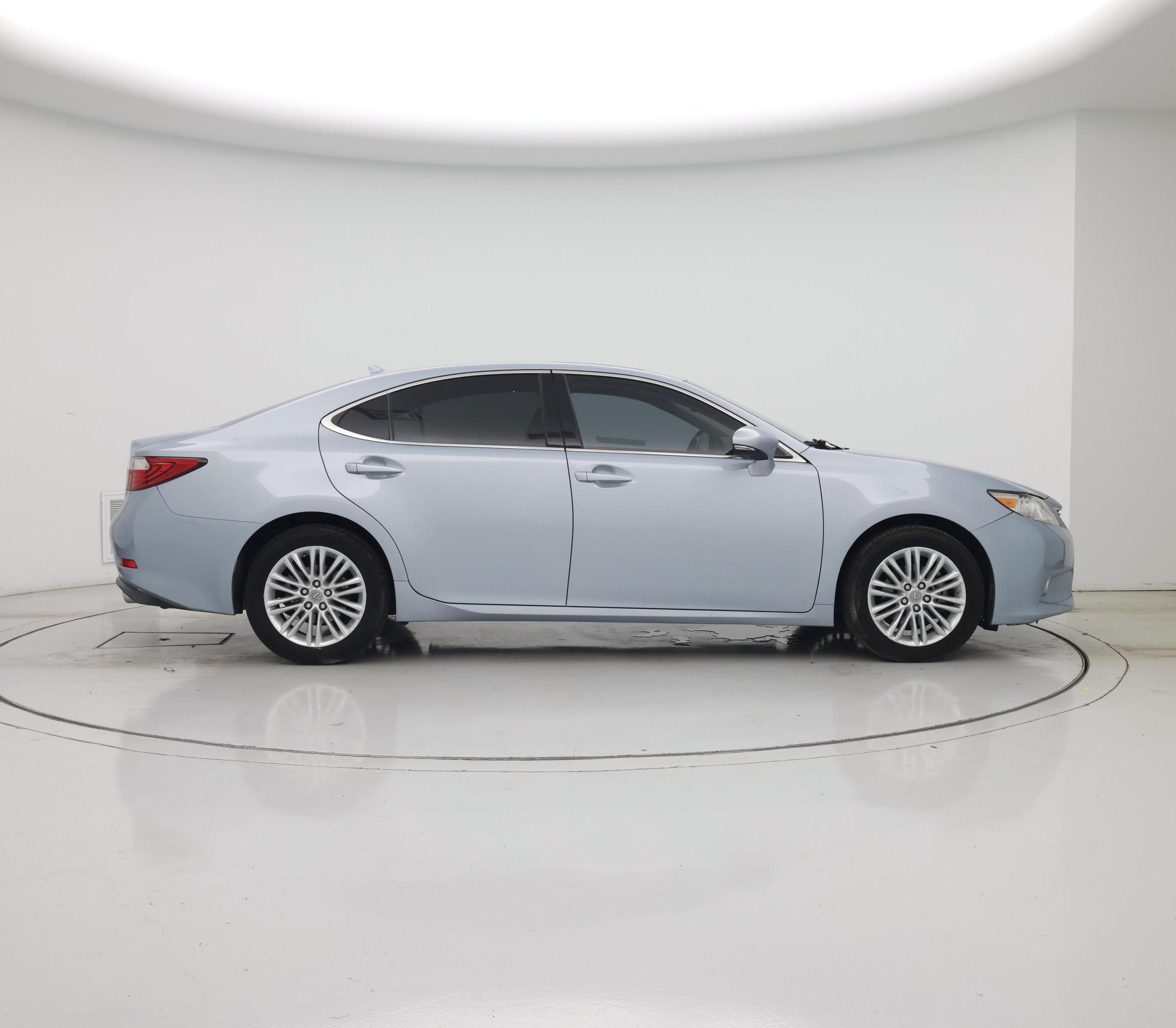 Thumbnail: 2014 Lexus ES - 7