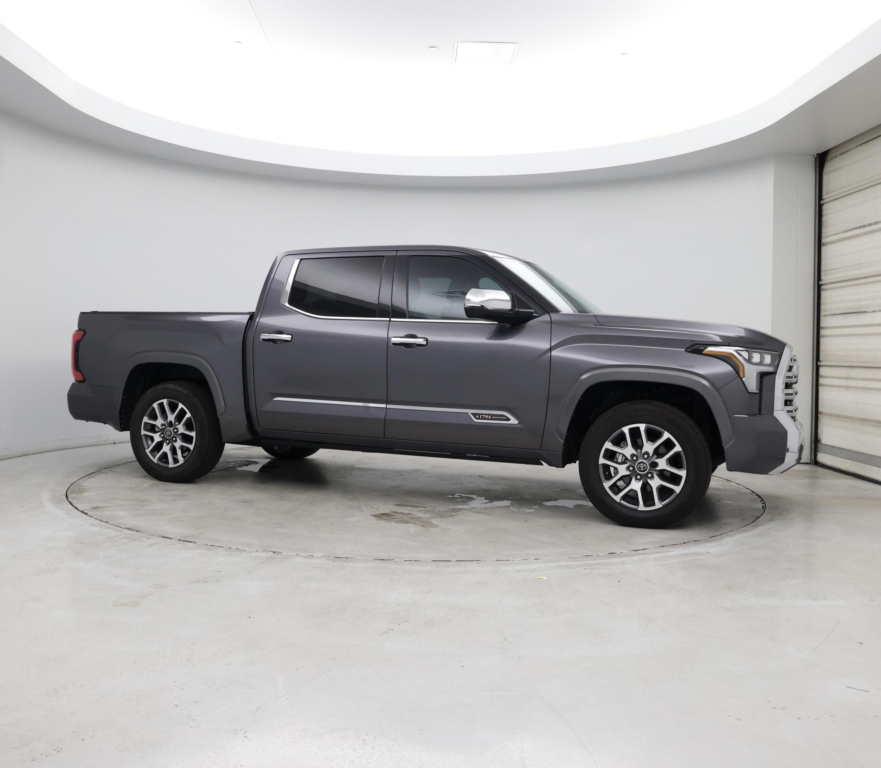 Thumbnail: 2022 Toyota Tundra - 7