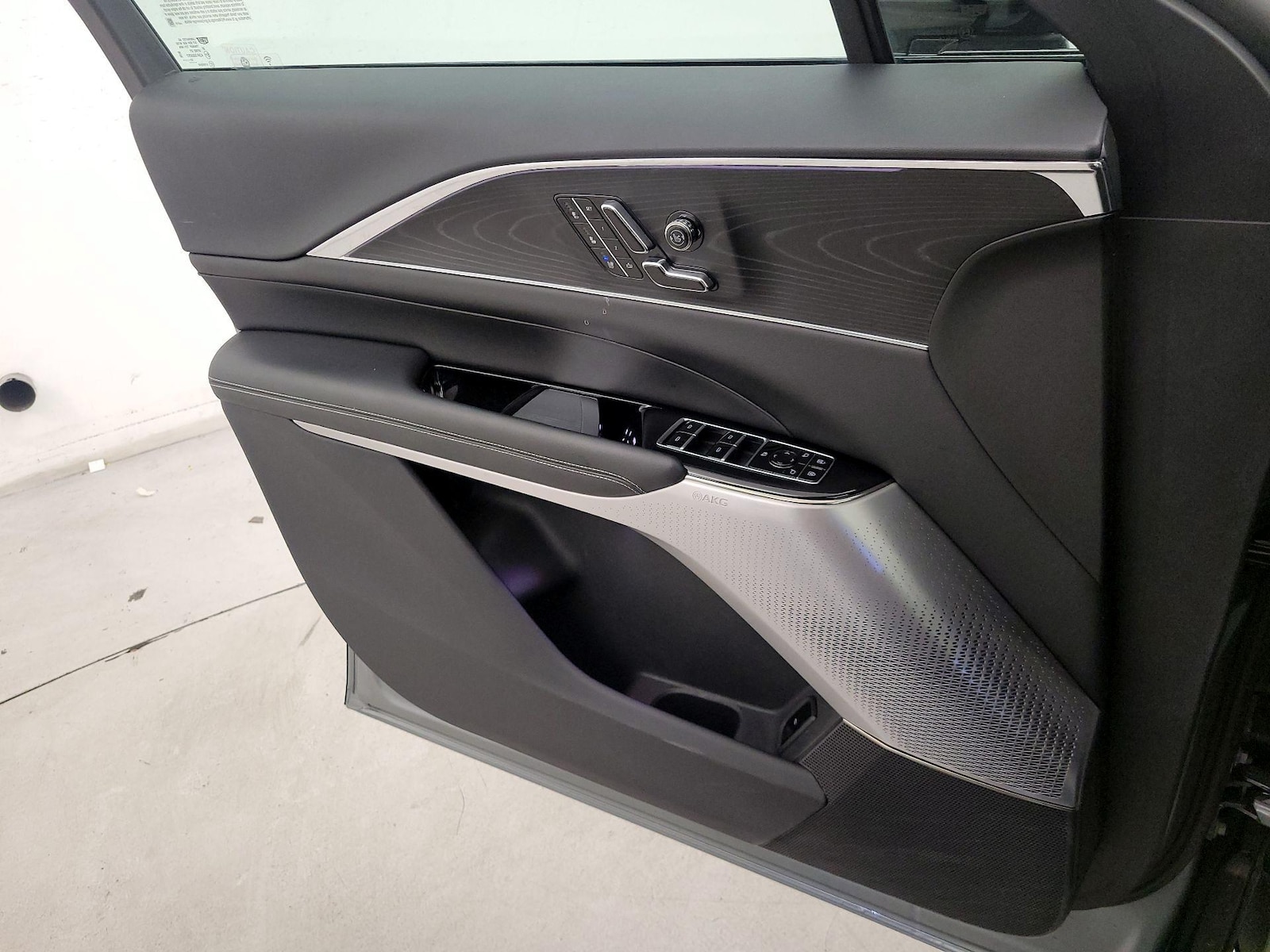 2024 Cadillac LYRIQ Sport 2 - Photo 13