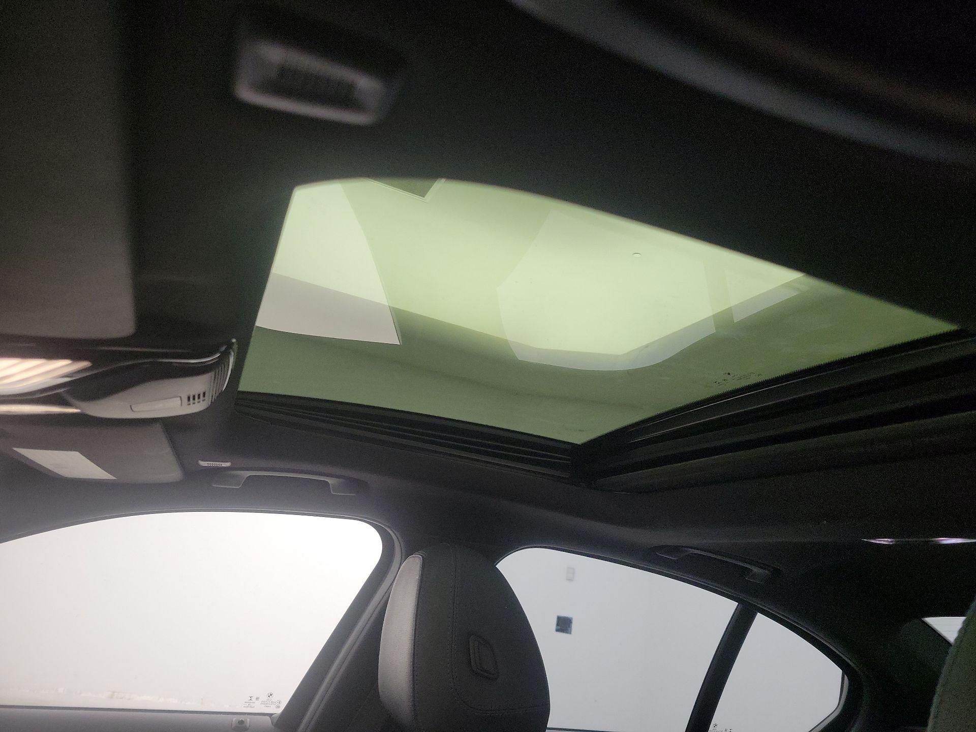 Thumbnail: 2019 BMW 3 Series - 20