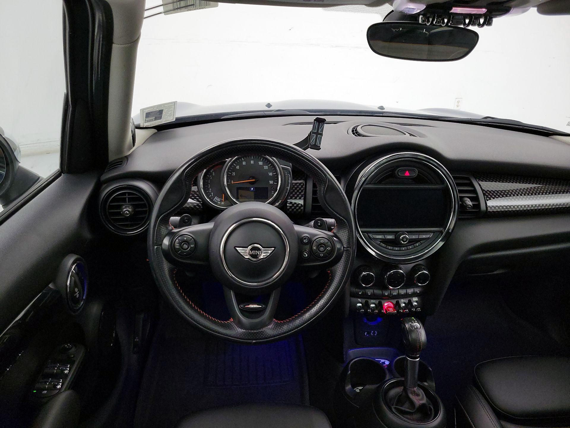 Thumbnail: 2018 MINI Cooper Hardtop - 10