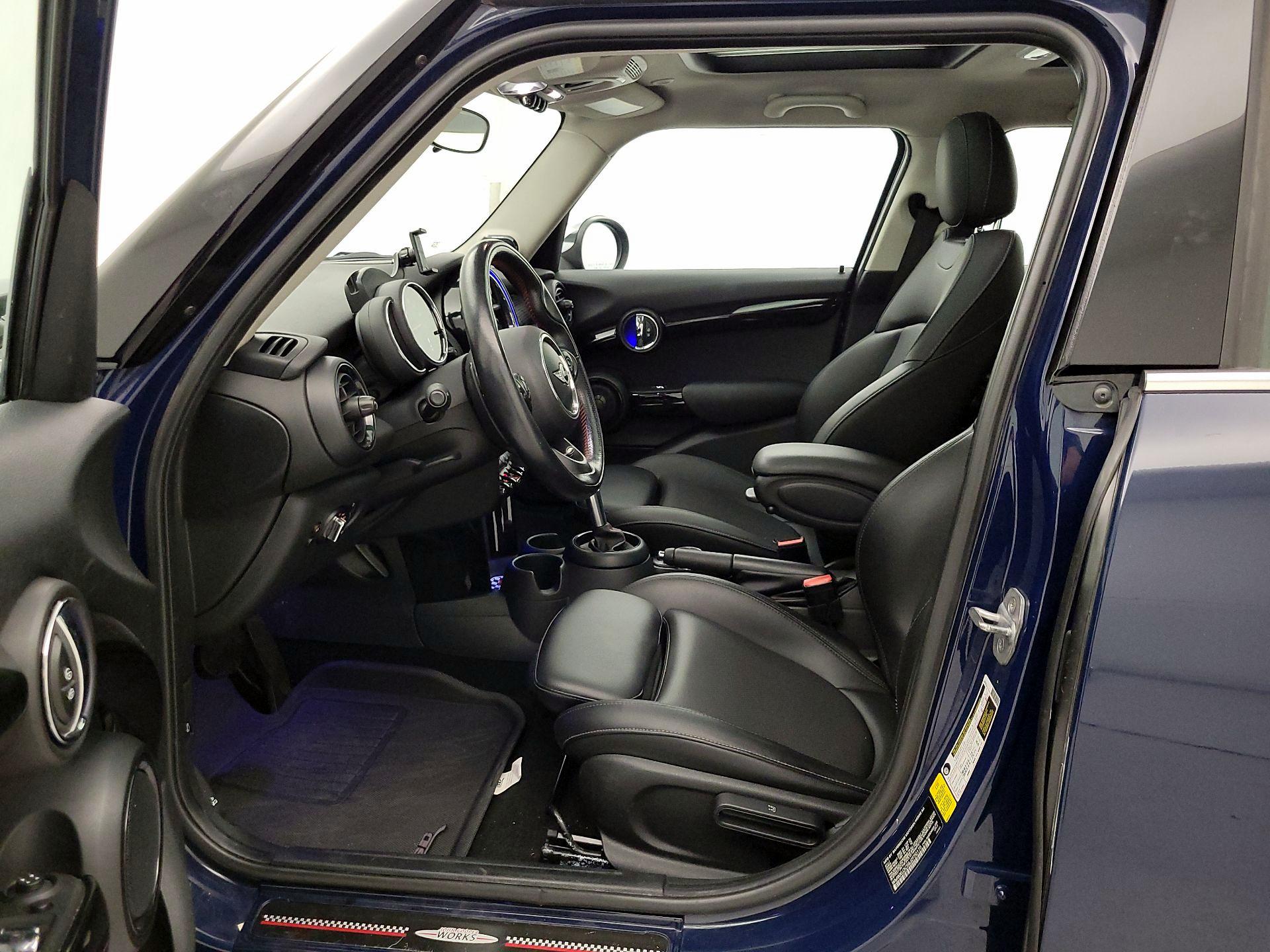 Thumbnail: 2018 MINI Cooper Hardtop - 11