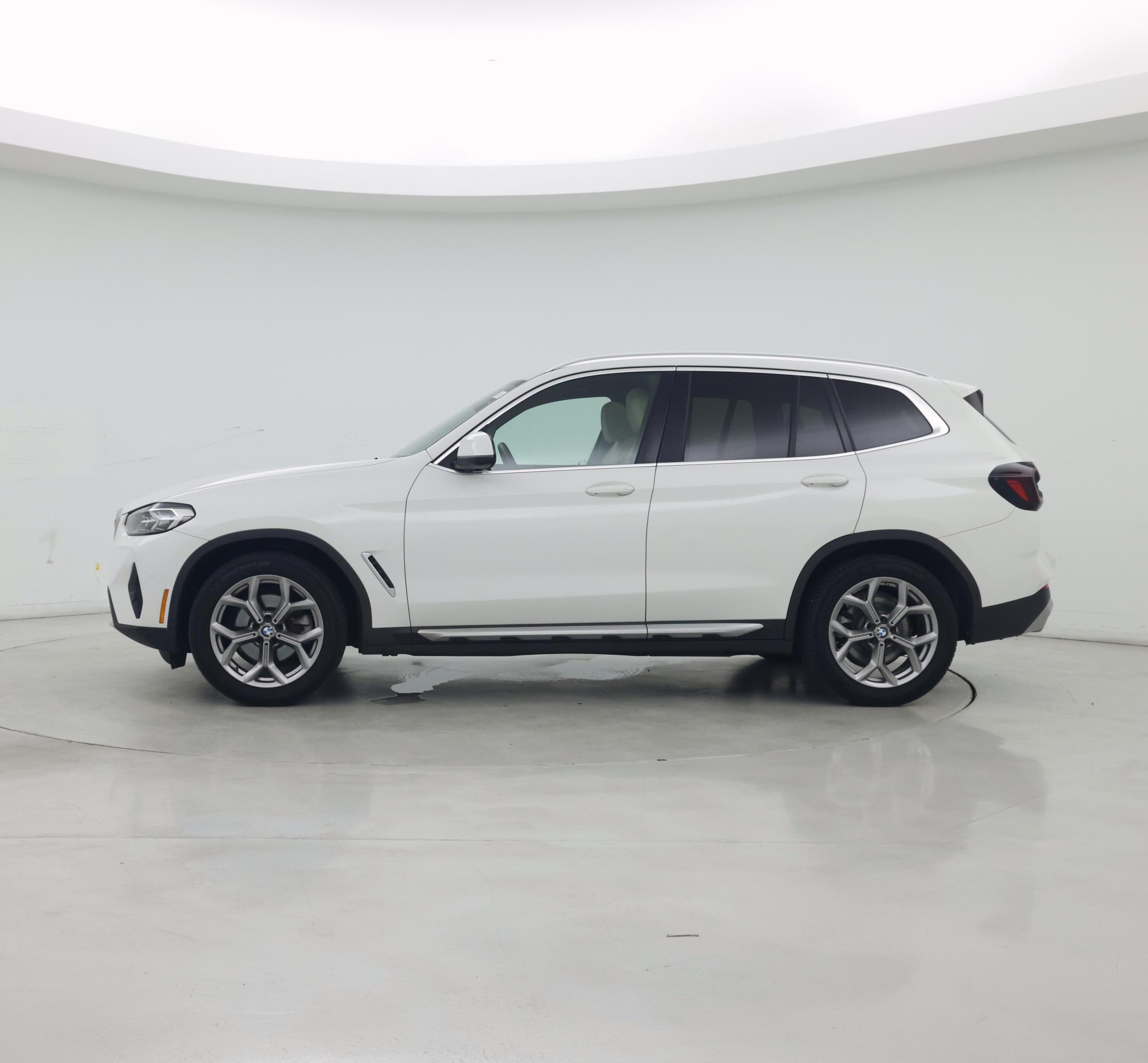 Thumbnail: 2022 BMW X3 - 3