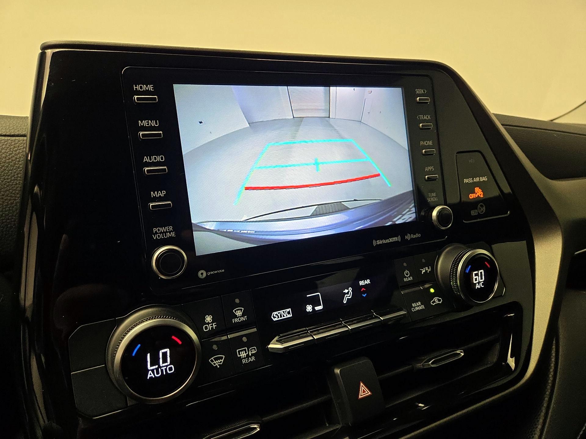 Thumbnail: 2021 Toyota Highlander - 14