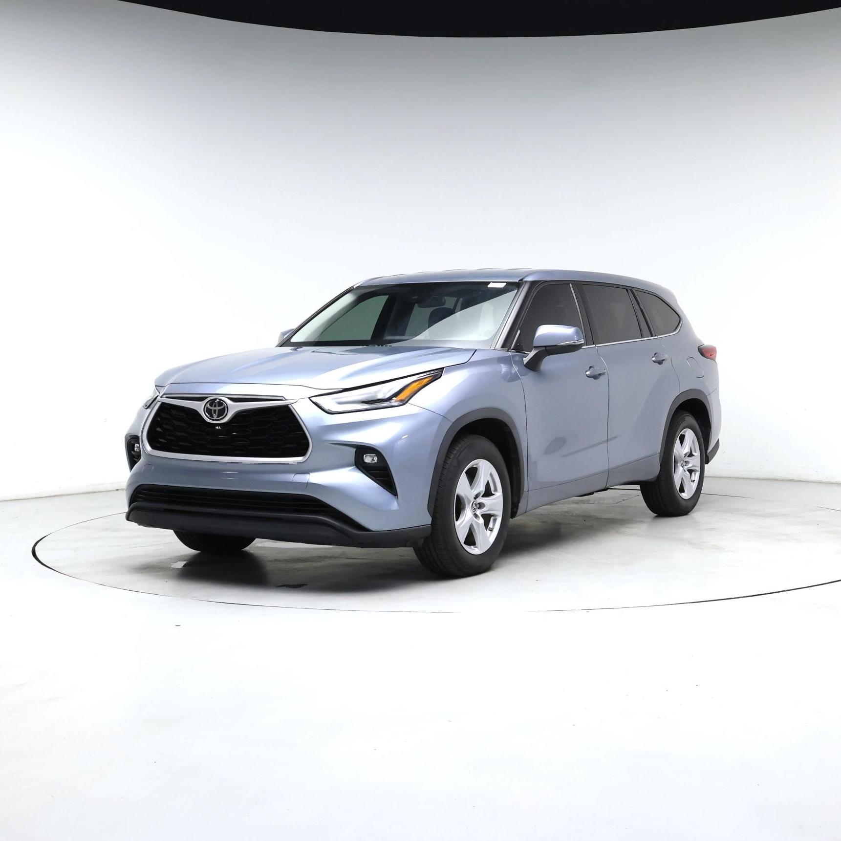 Thumbnail: 2021 Toyota Highlander - 4