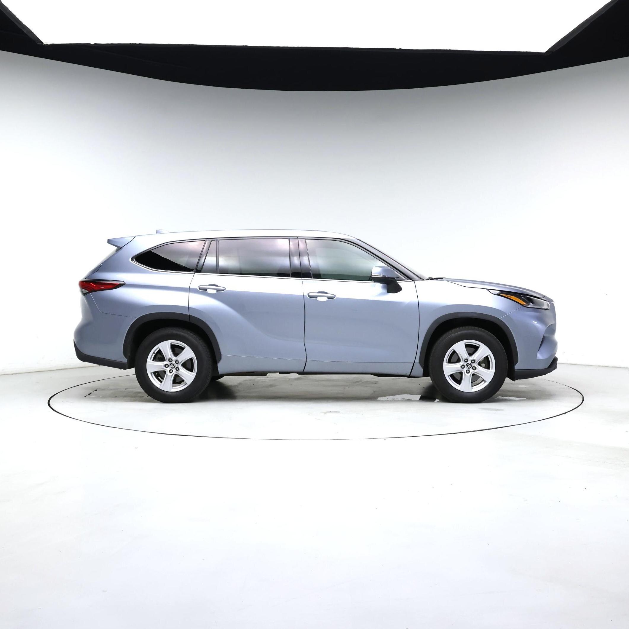 Thumbnail: 2021 Toyota Highlander - 7