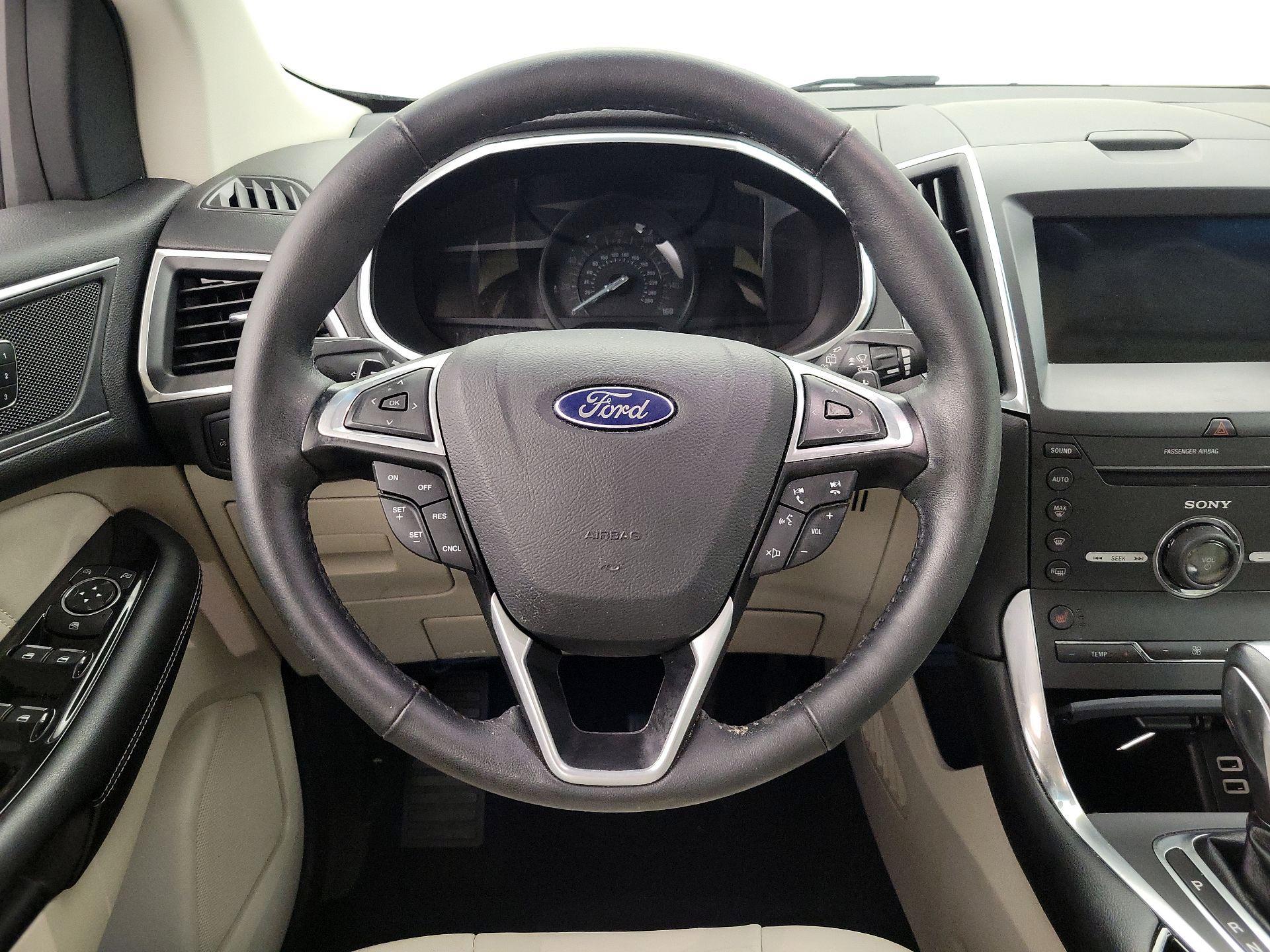 Thumbnail: 2016 Ford Edge - 10