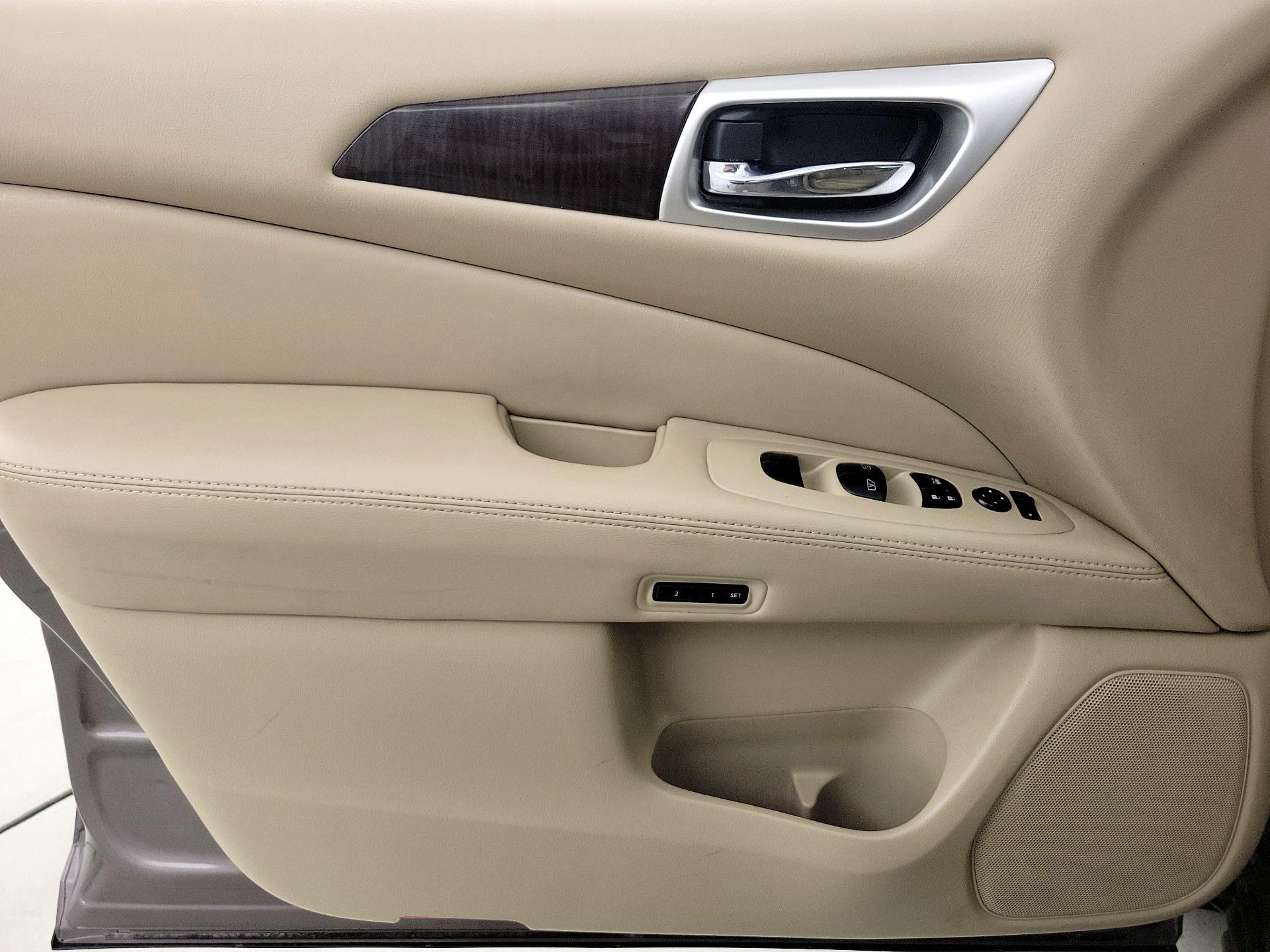Thumbnail: 2014 Nissan Pathfinder - 12