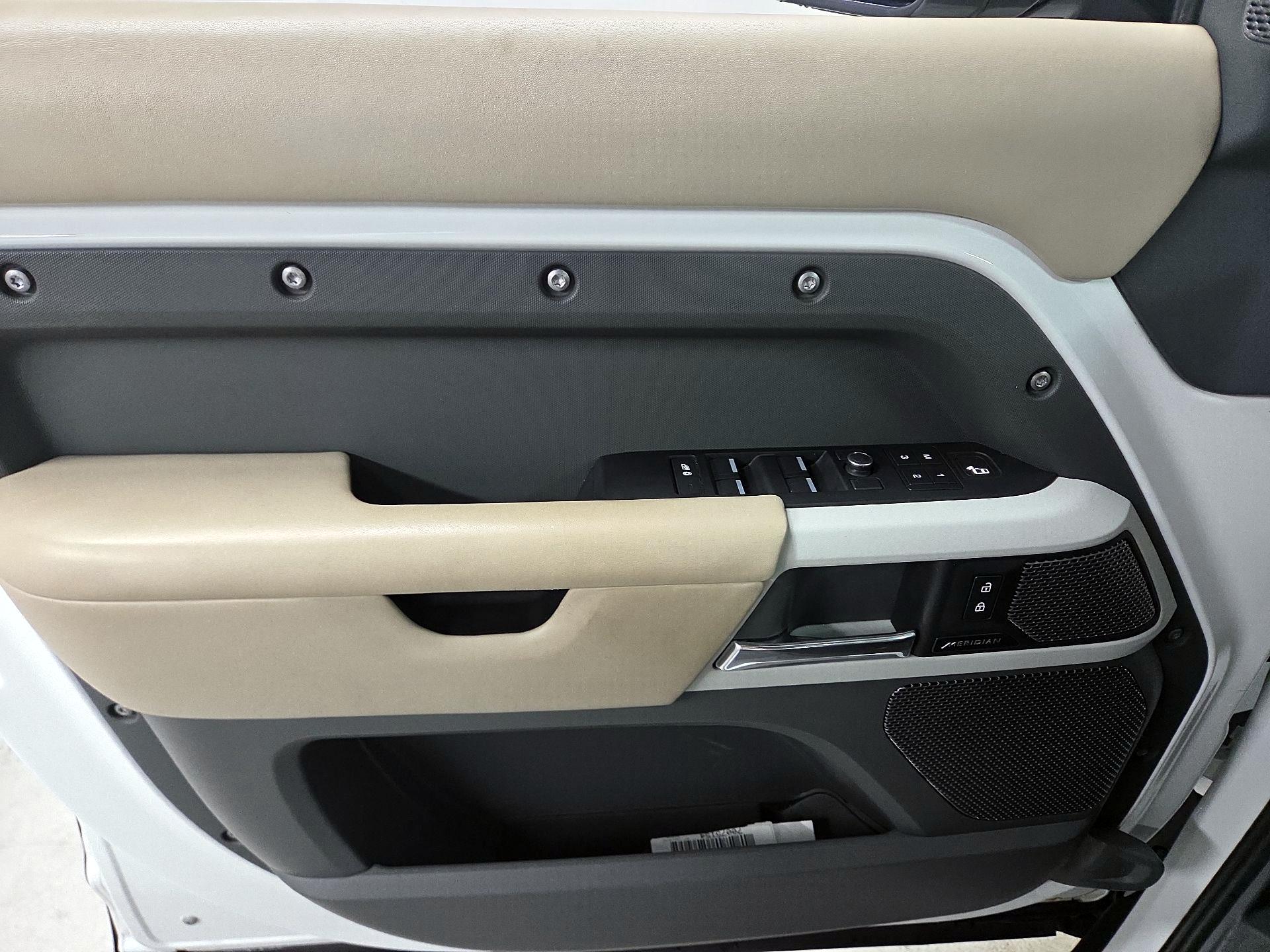 Thumbnail: 2021 Land Rover Defender - 12