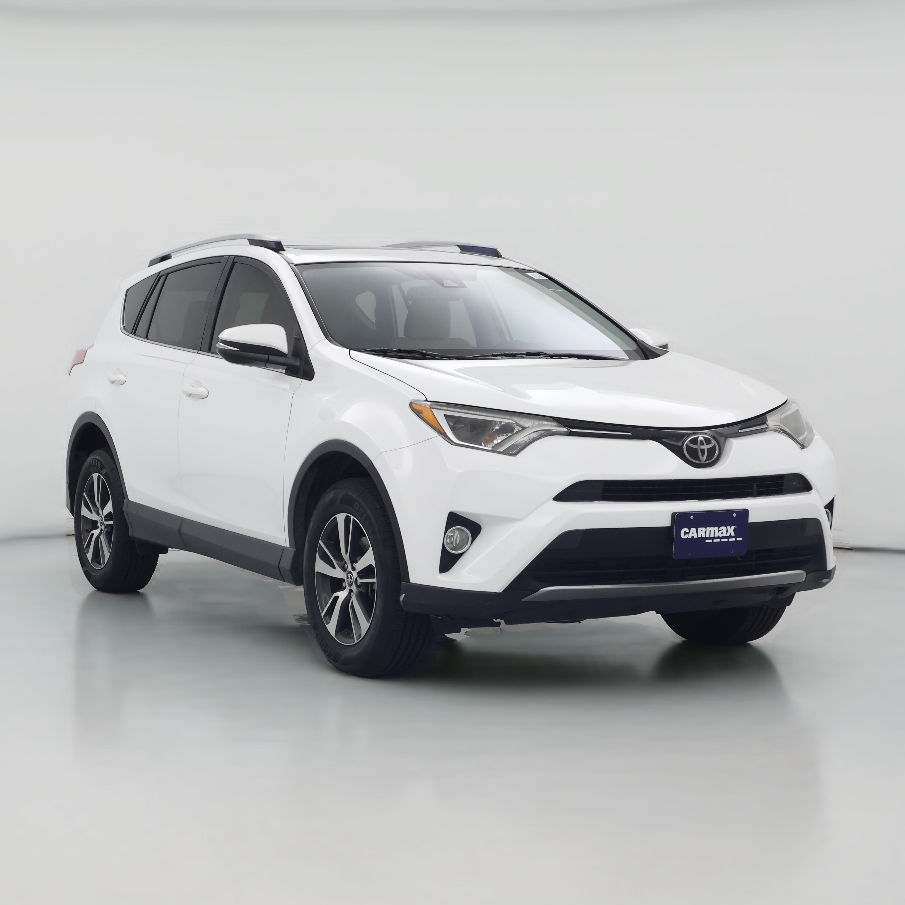 Thumbnail: 2017 Toyota RAV4 - 1