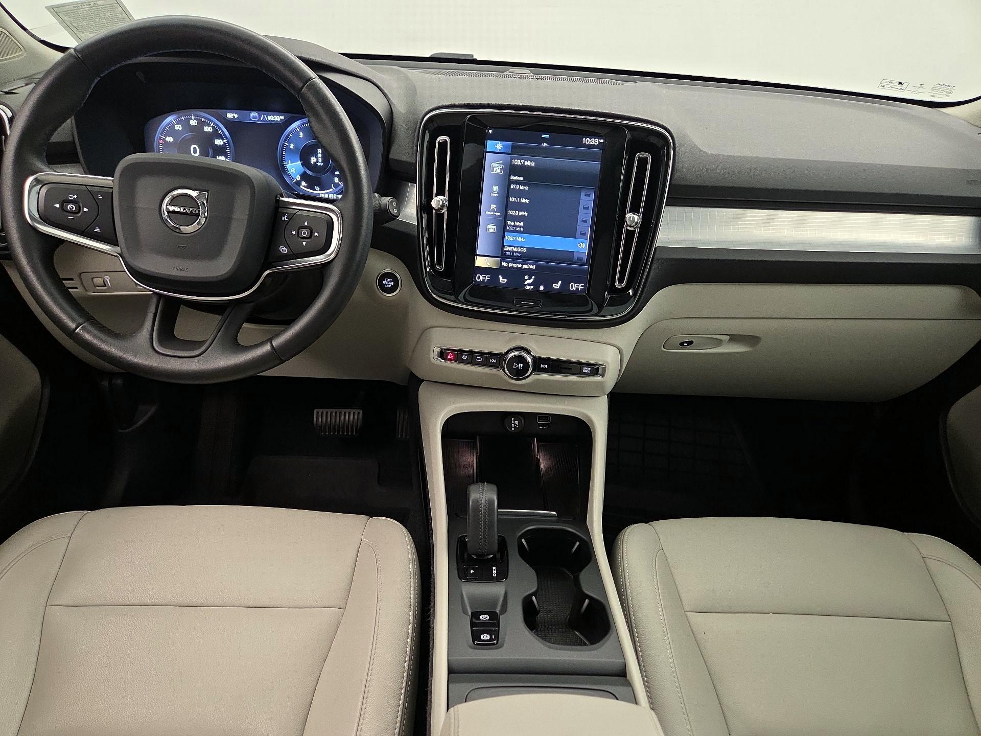 Thumbnail: 2020 Volvo XC40 - 9