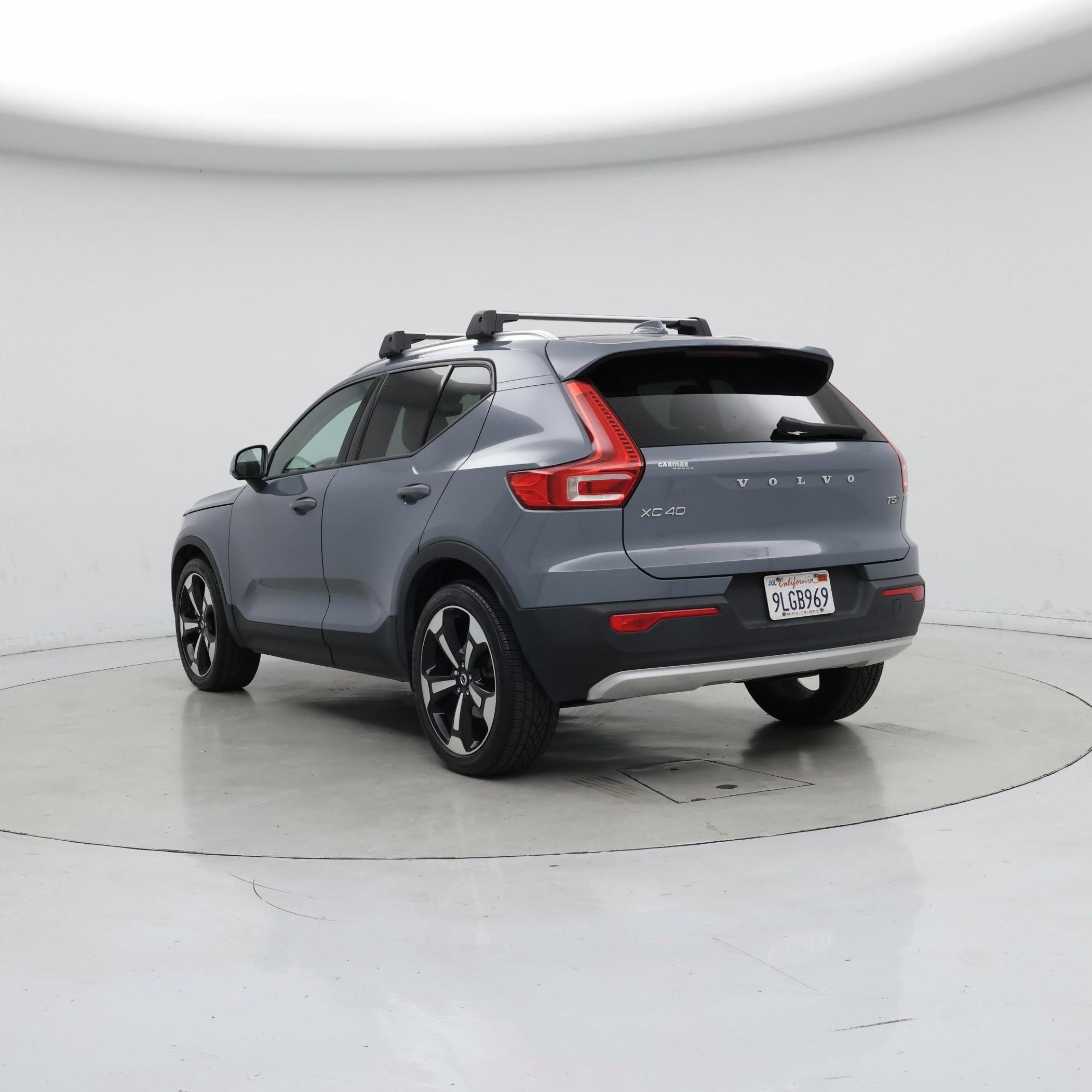 Thumbnail: 2020 Volvo XC40 - 2