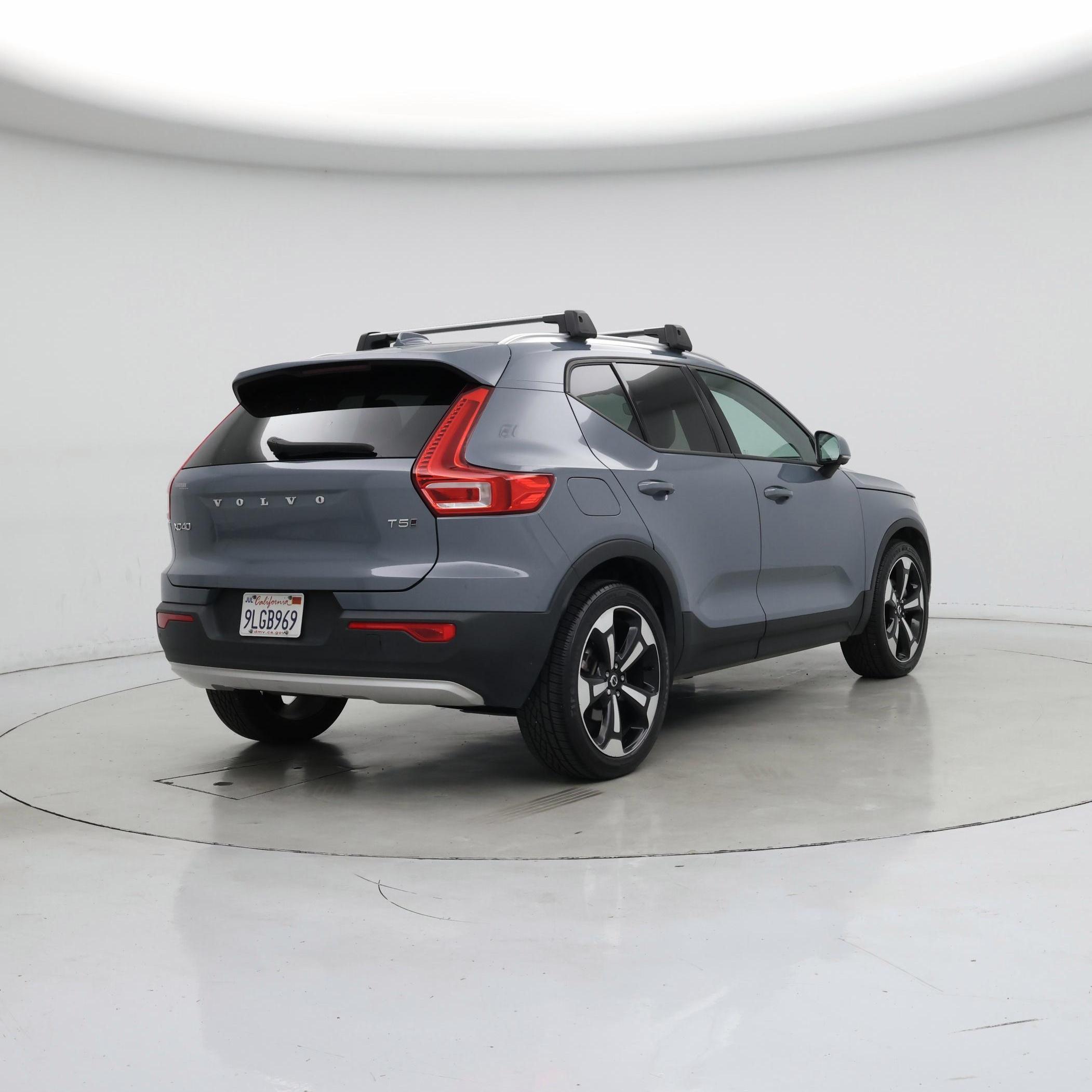Thumbnail: 2020 Volvo XC40 - 8