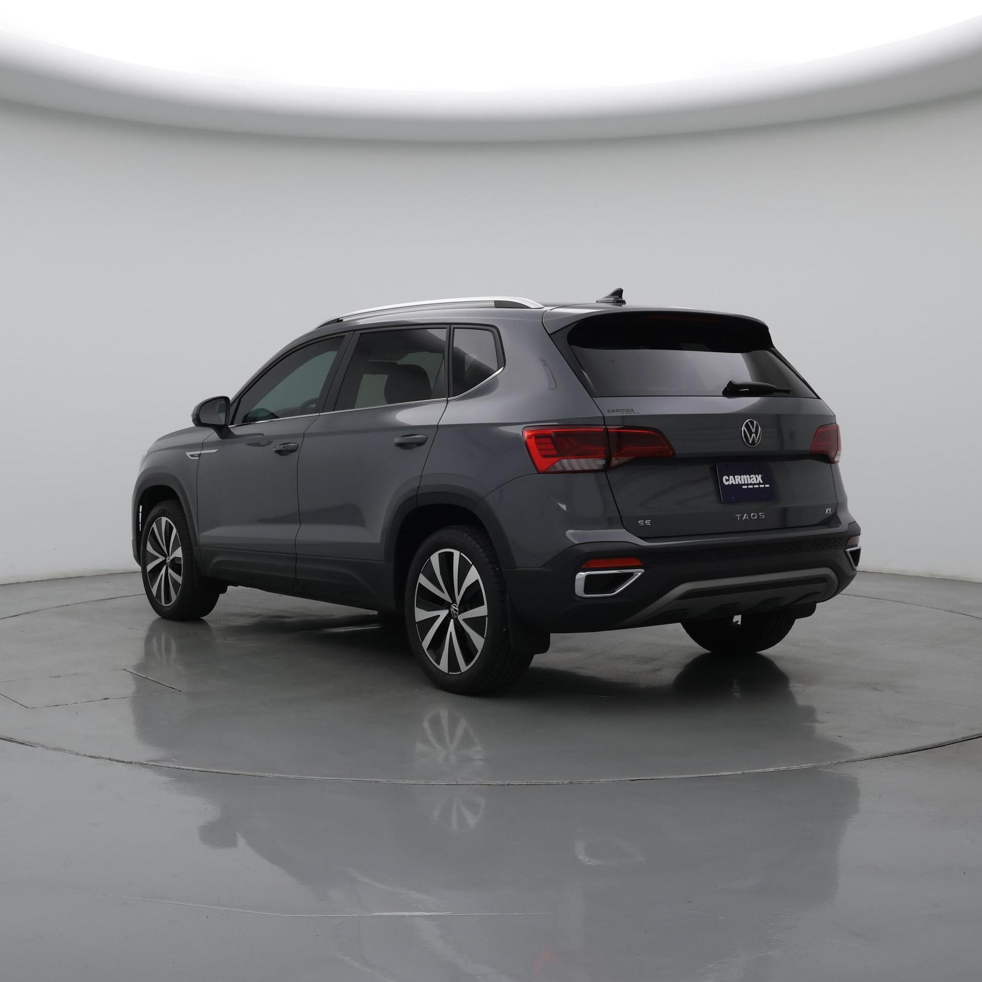 Thumbnail: 2022 Volkswagen Taos - 2