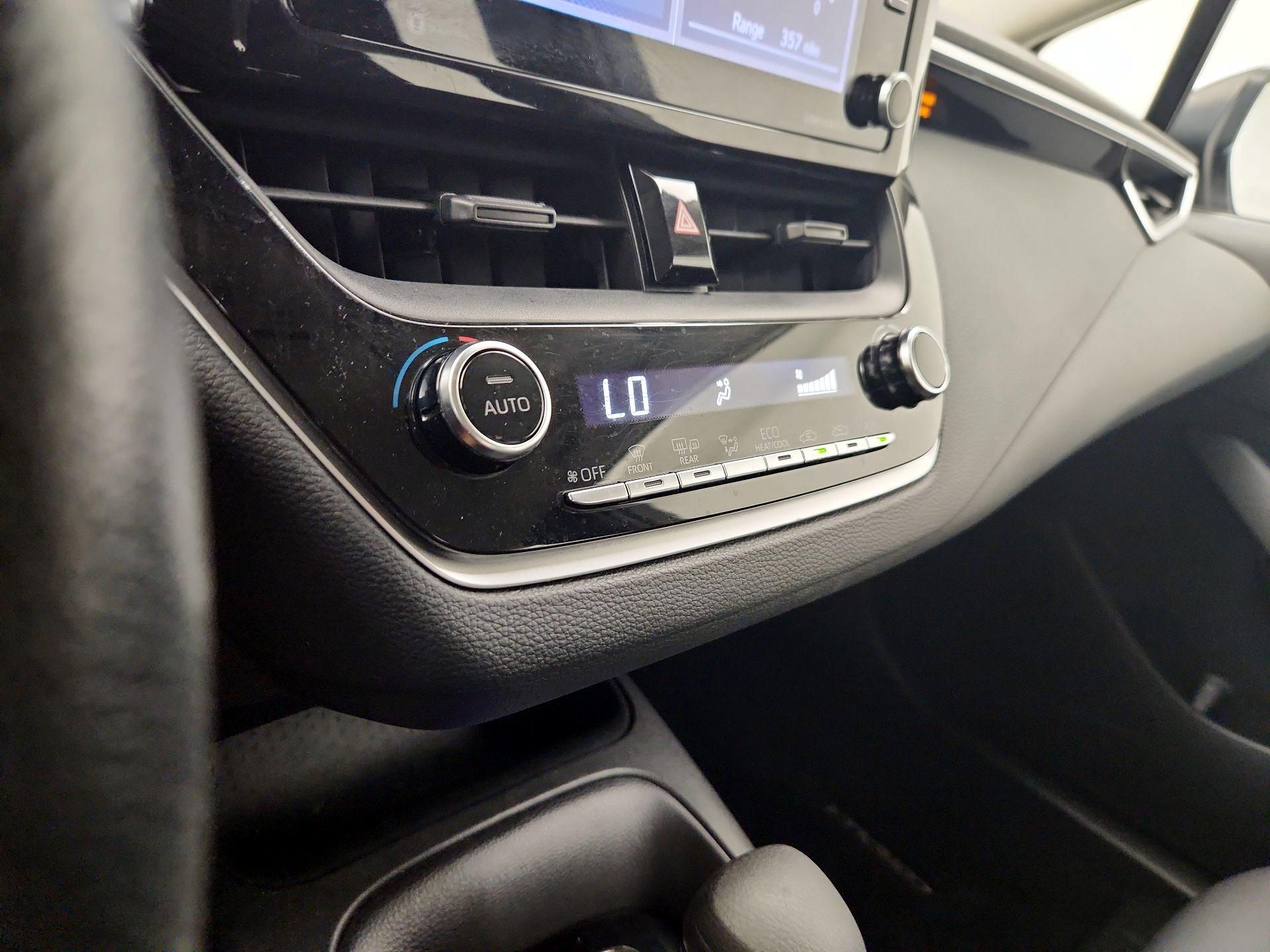 Thumbnail: 2021 Toyota Corolla - 15