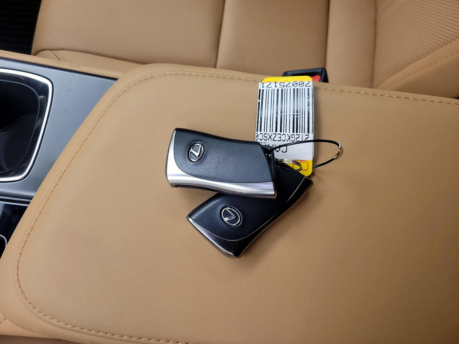 2025 Lexus NX Hybrid 350h - Photo 19