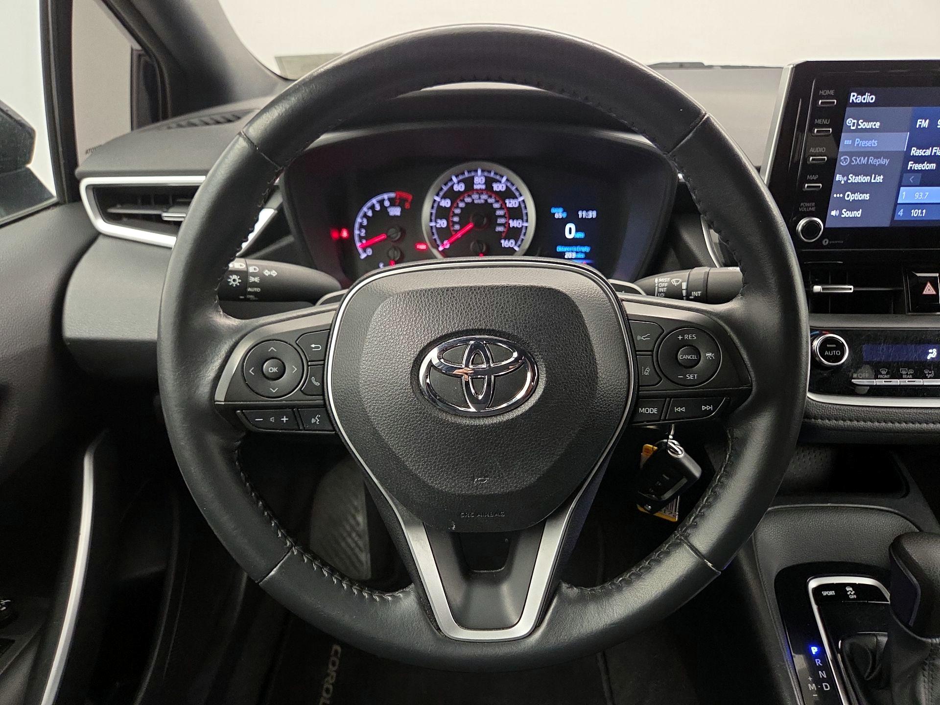 Thumbnail: 2021 Toyota Corolla - 10