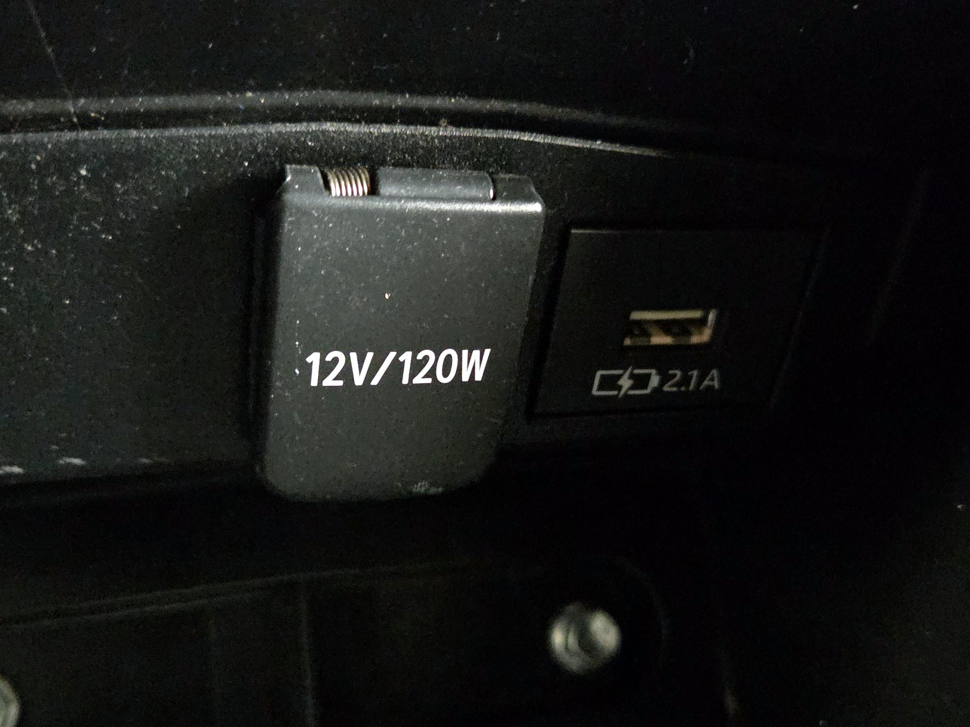 Thumbnail: 2021 Toyota Corolla - 18