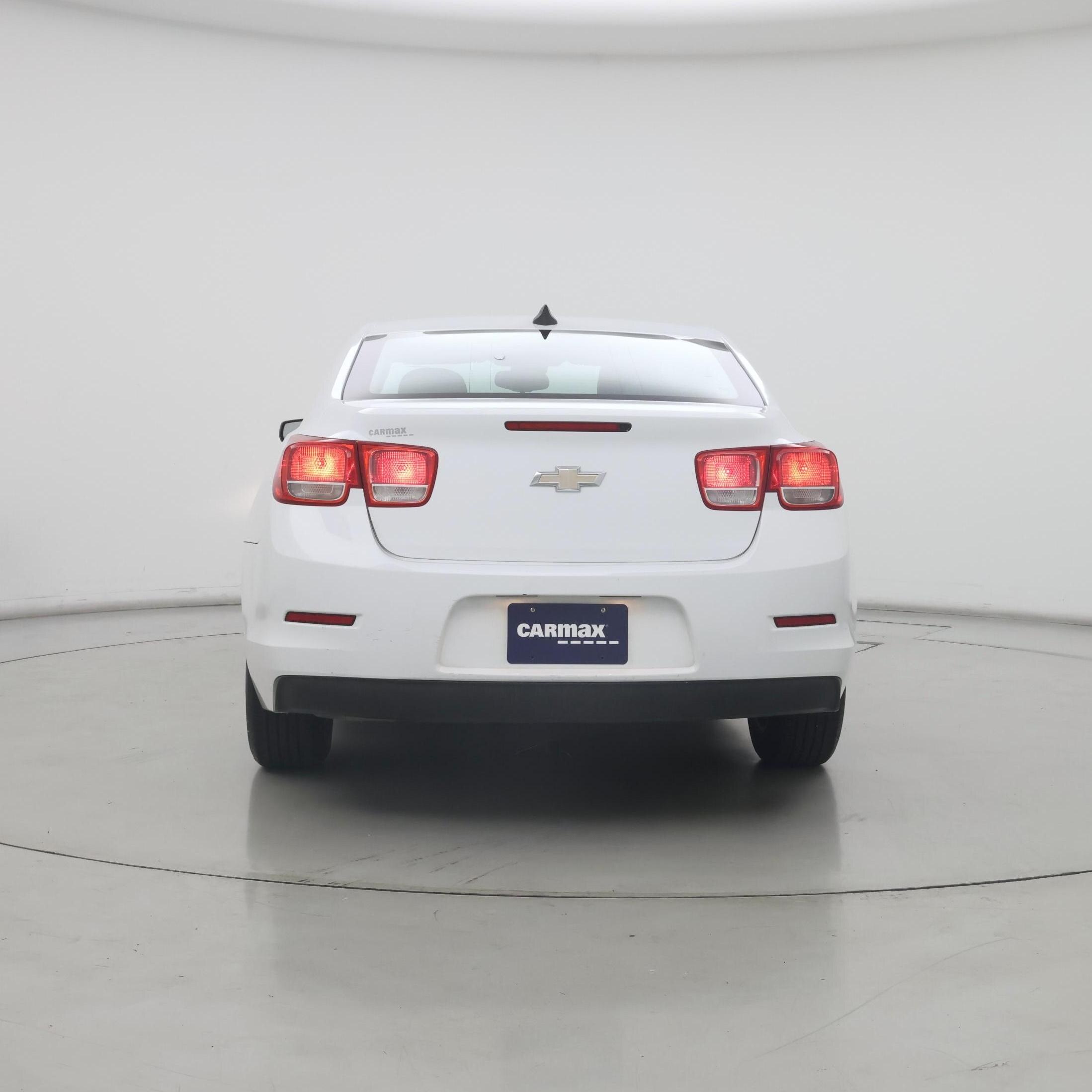 Thumbnail: 2016 Chevrolet Malibu - 6