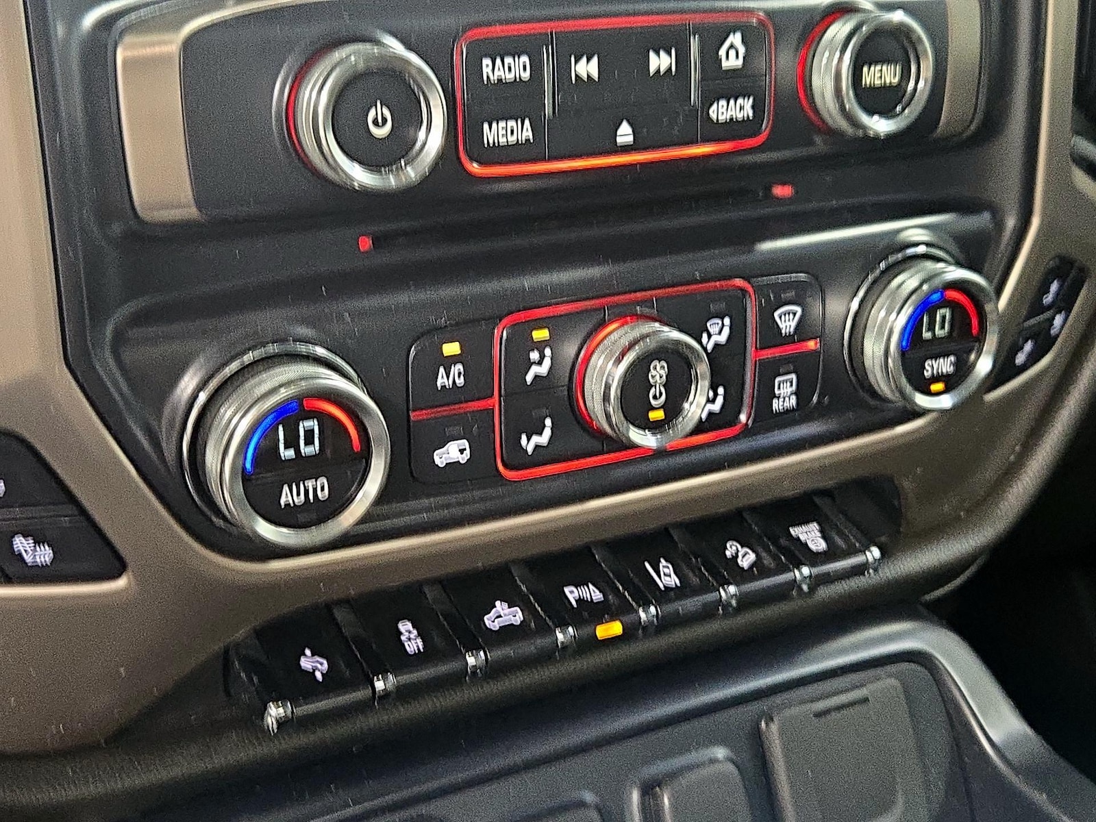 2016 GMC Sierra 2500 Denali HD Denali - Photo 18