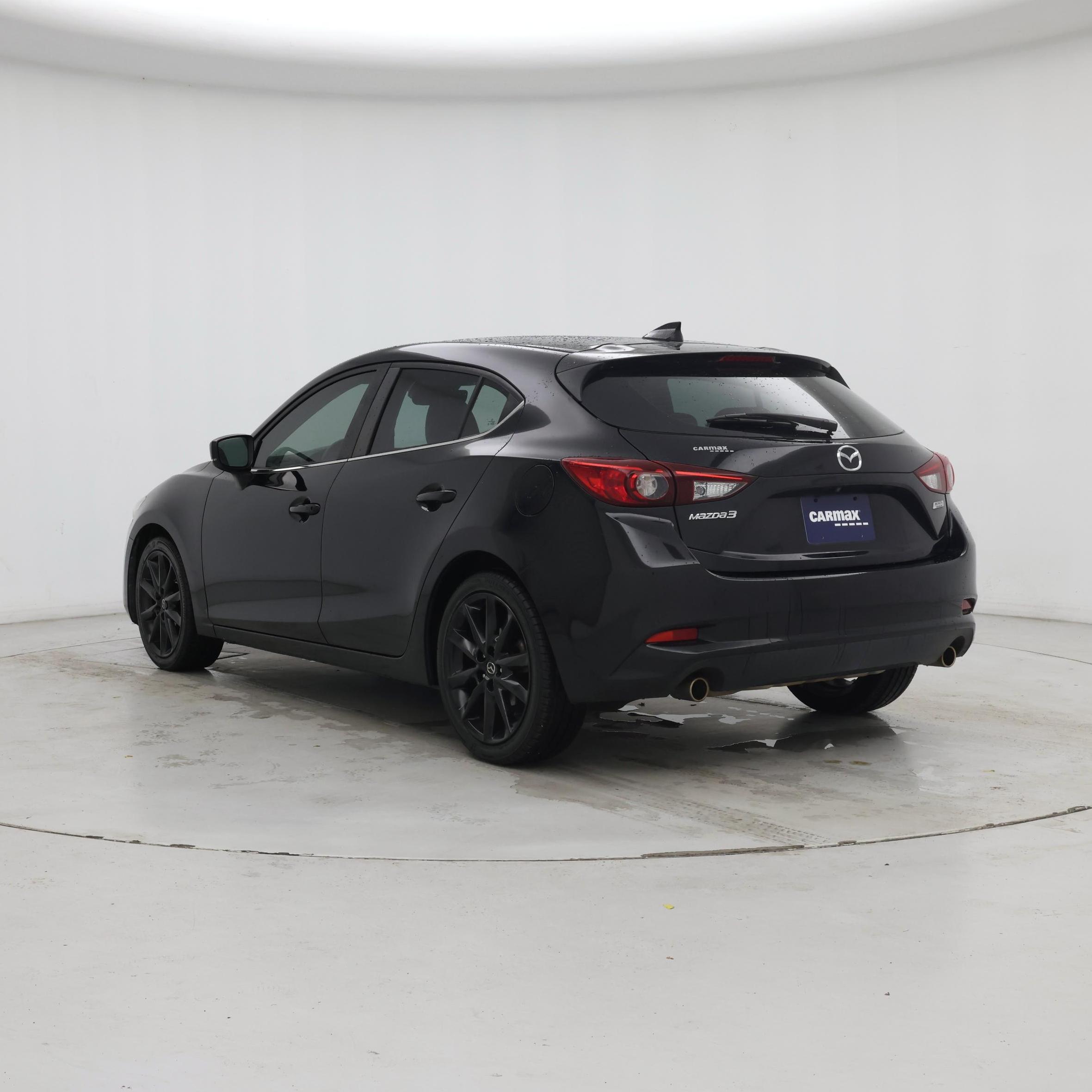 Thumbnail: 2018 Mazda Mazda3 - 2
