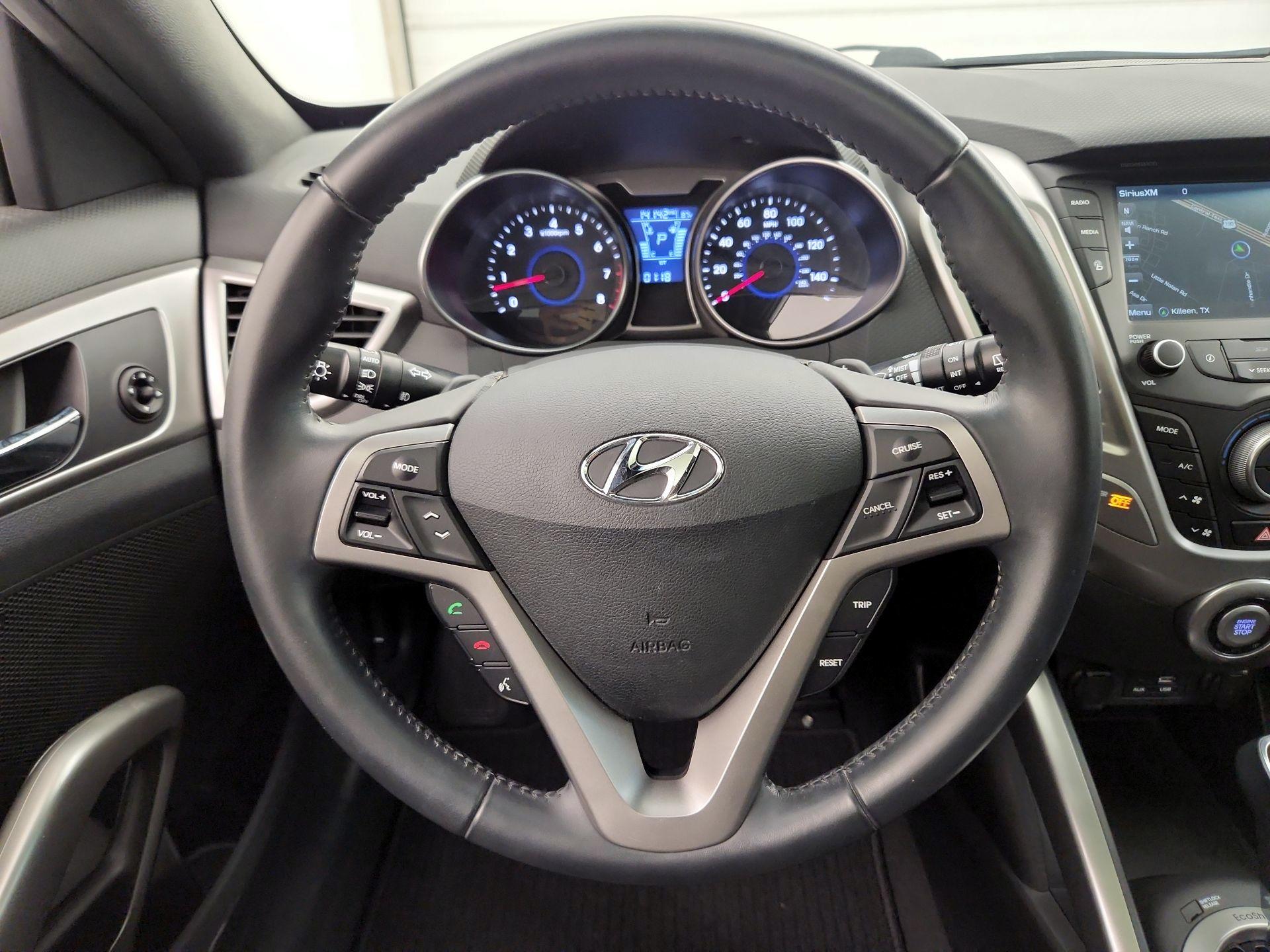 Thumbnail: 2017 Hyundai Veloster - 10