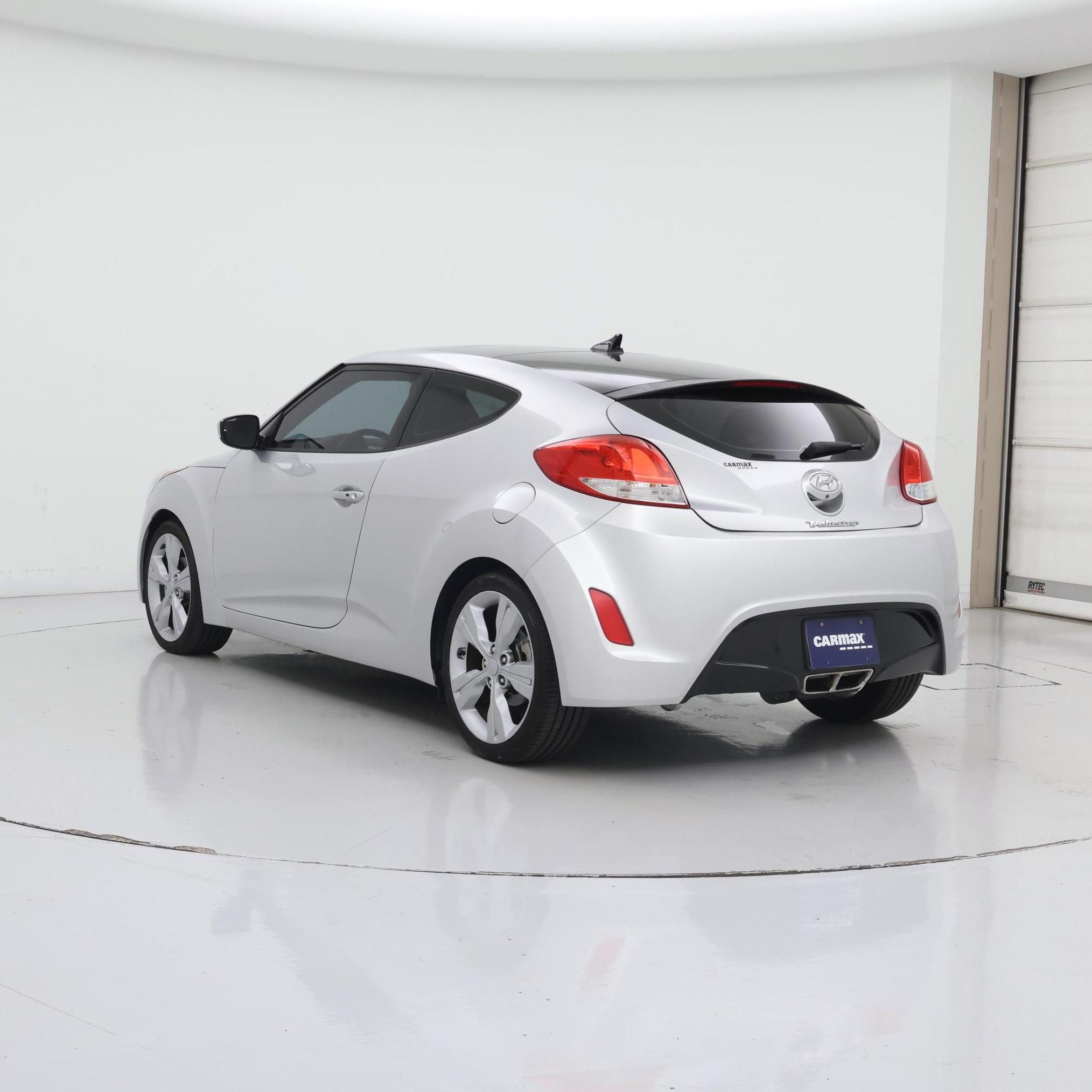 Thumbnail: 2017 Hyundai Veloster - 2
