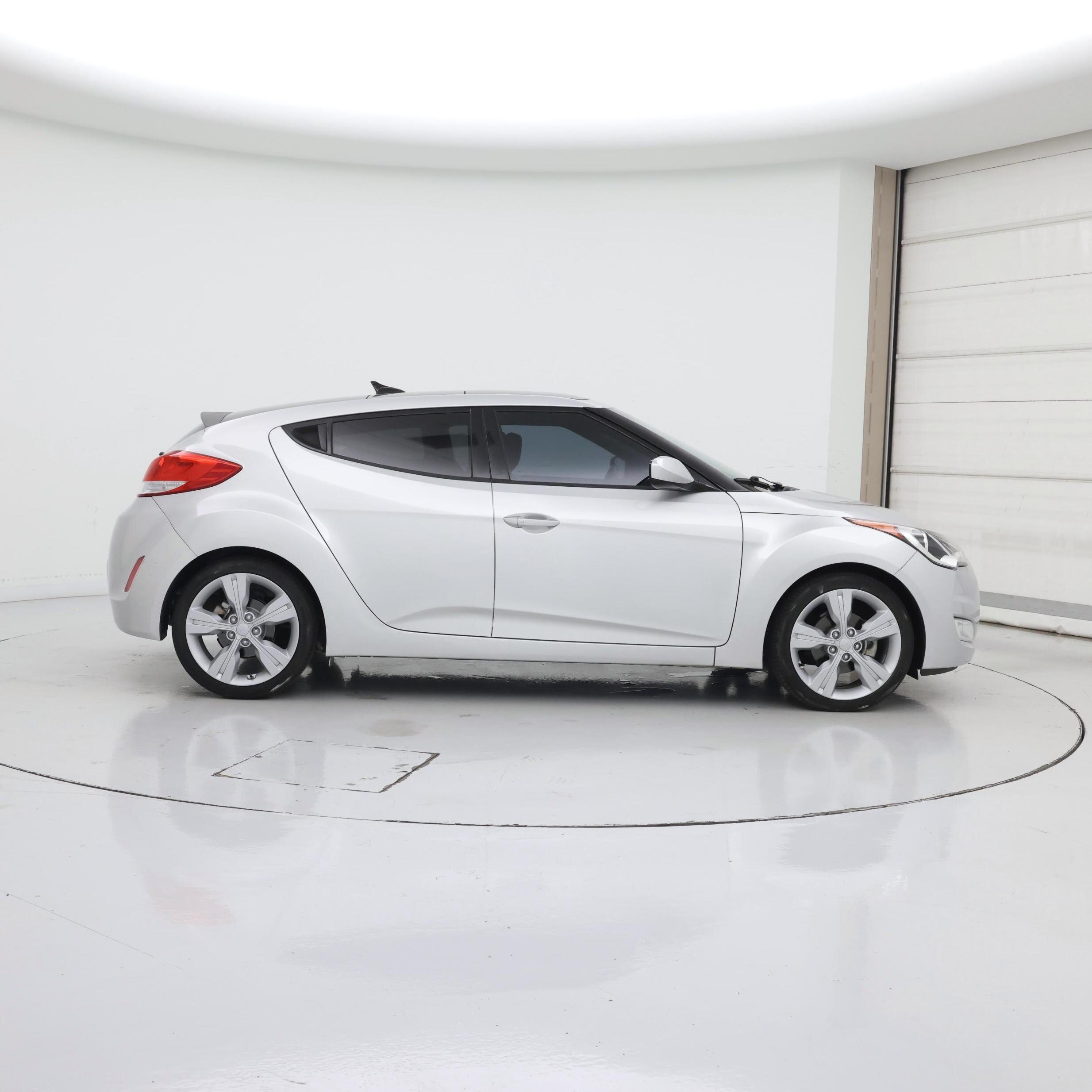 Thumbnail: 2017 Hyundai Veloster - 7