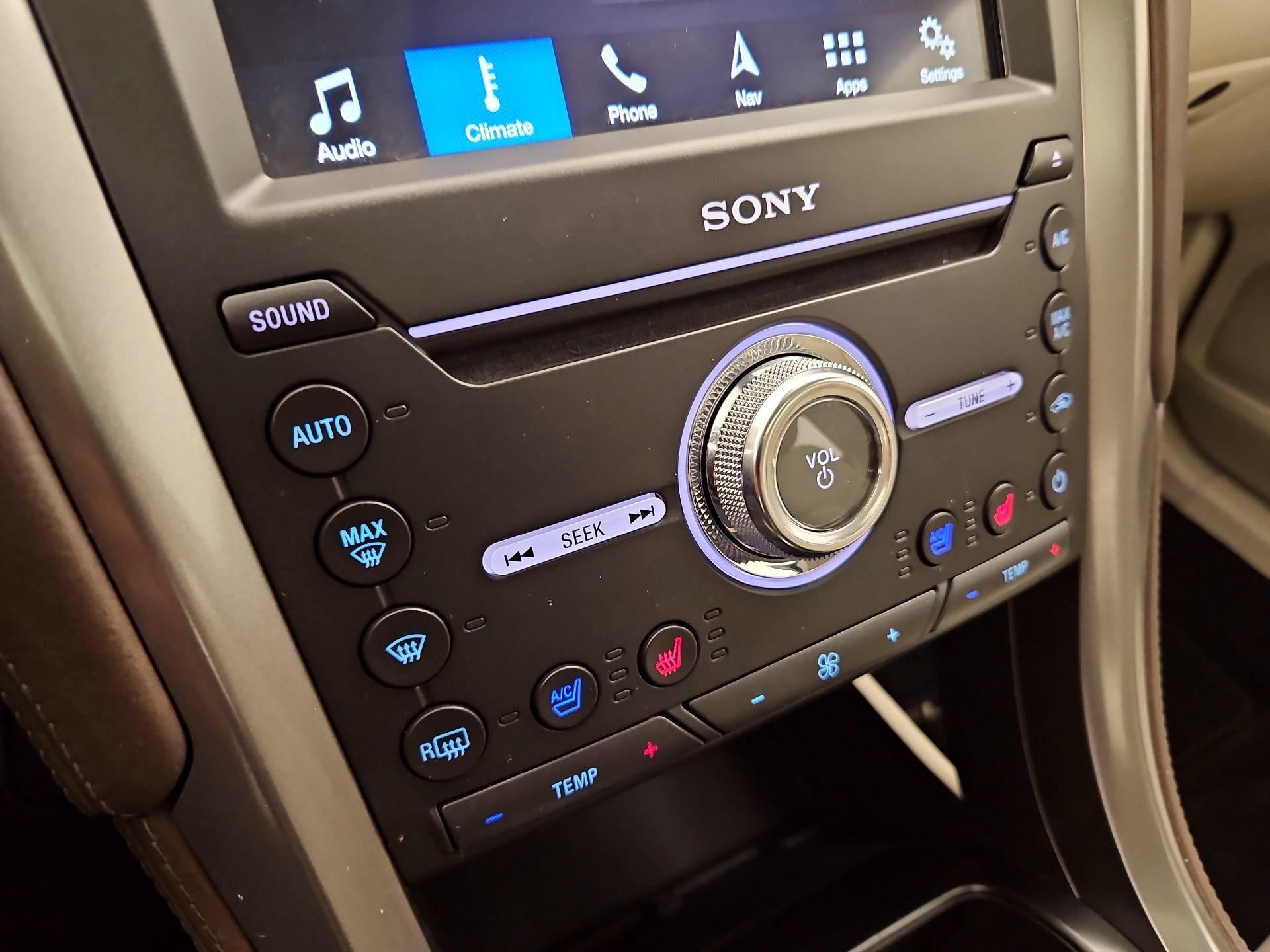 Thumbnail: 2017 Ford Fusion - 16
