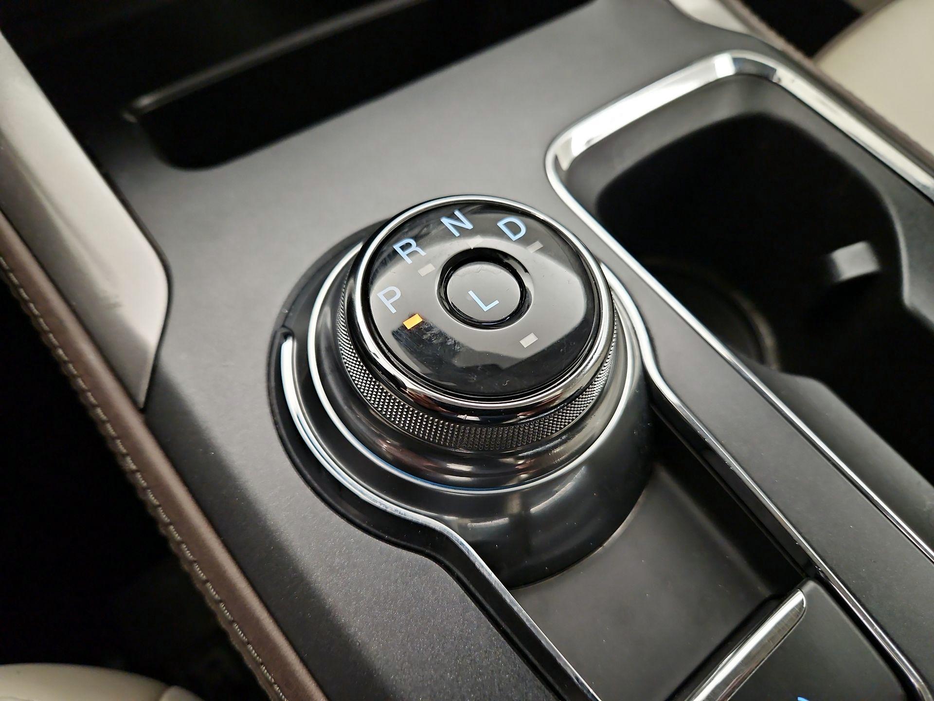 Thumbnail: 2017 Ford Fusion - 17