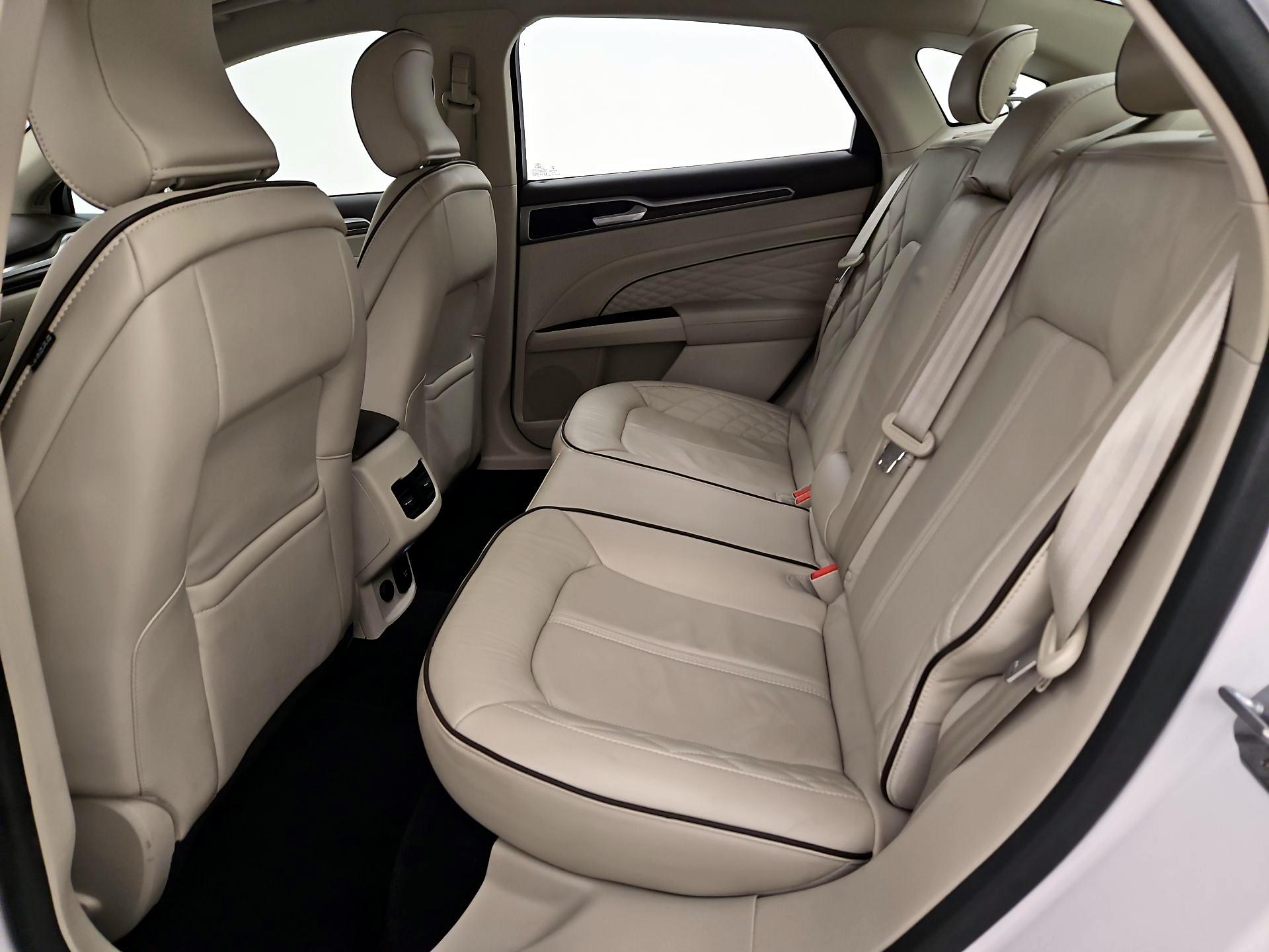 Thumbnail: 2017 Ford Fusion - 20