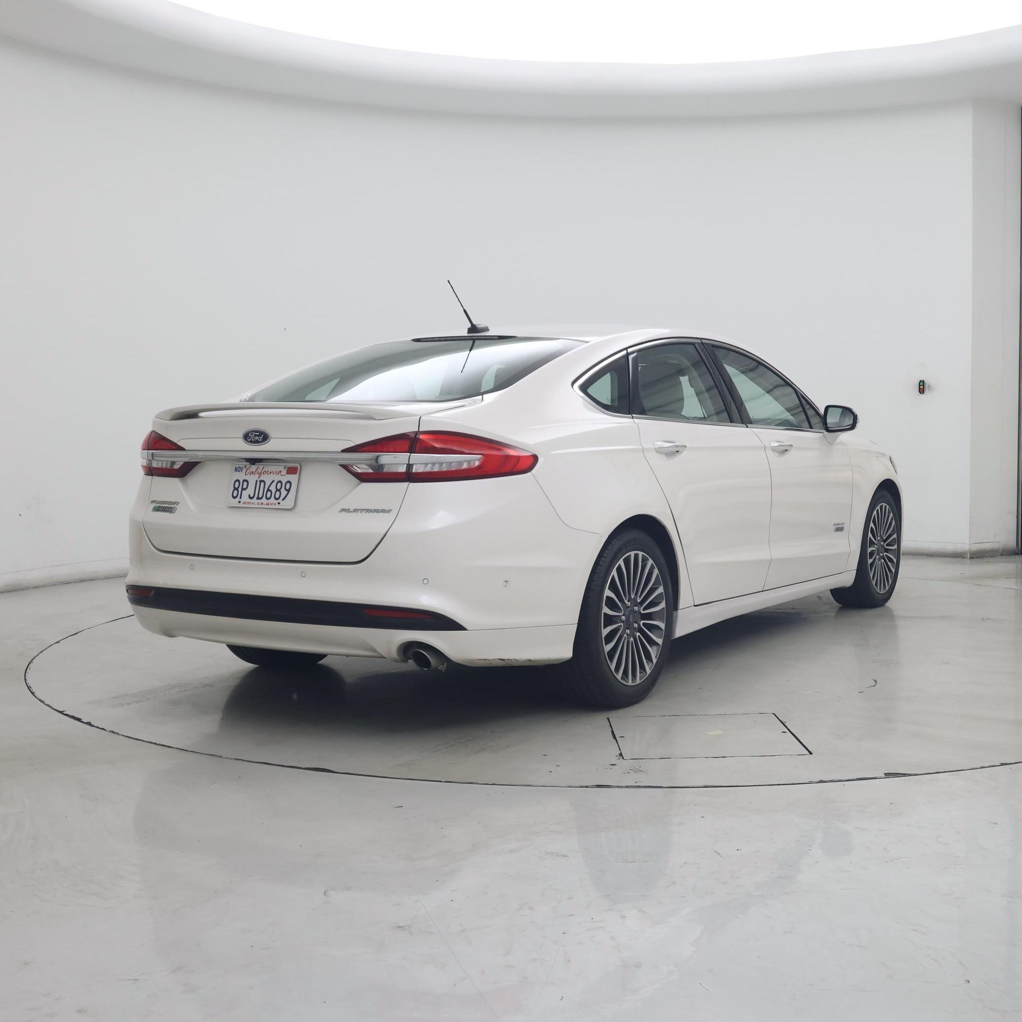 Thumbnail: 2017 Ford Fusion - 8